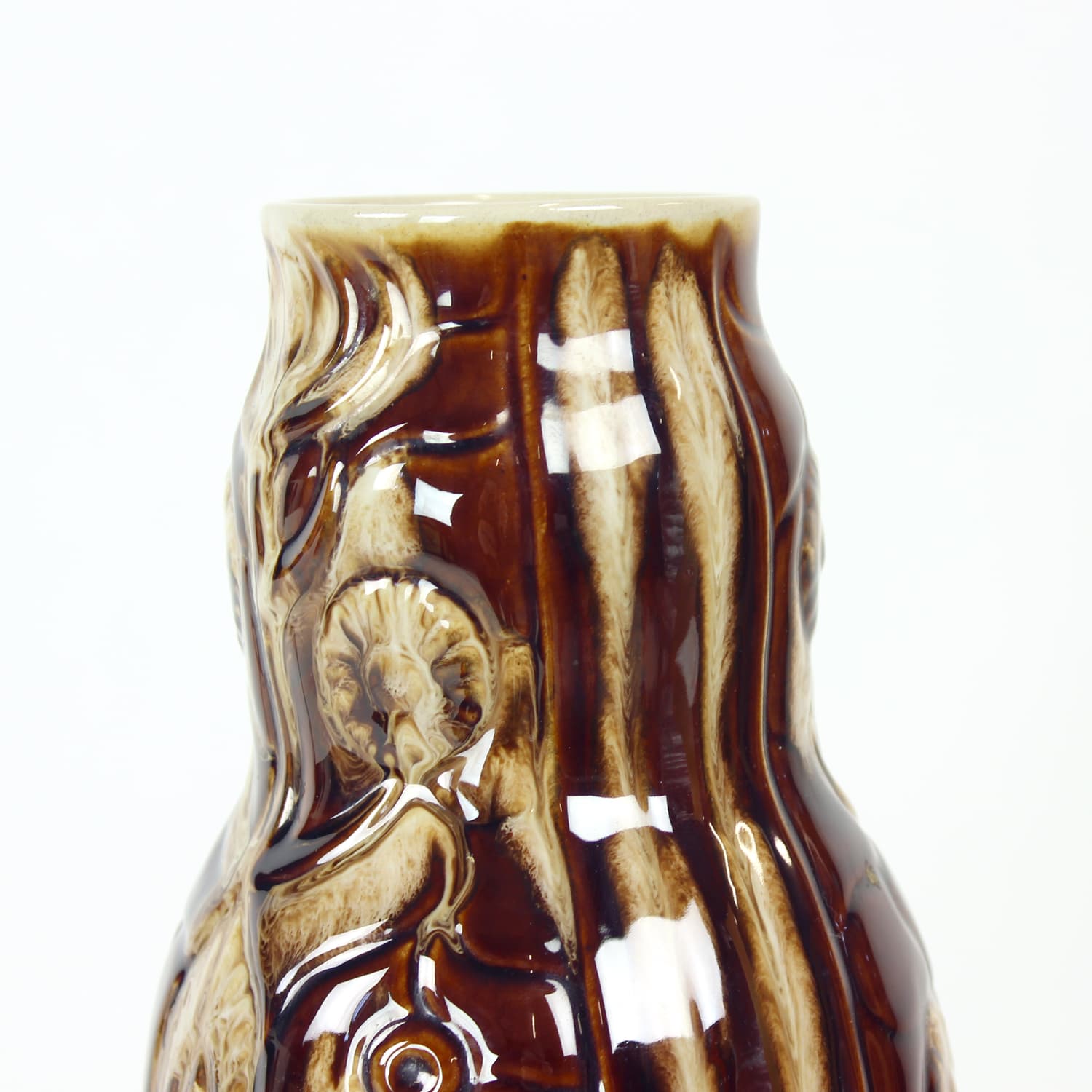 Vase trompe l’œil, brown, porcelain, Czechoslovakia, 1960s. - 224694