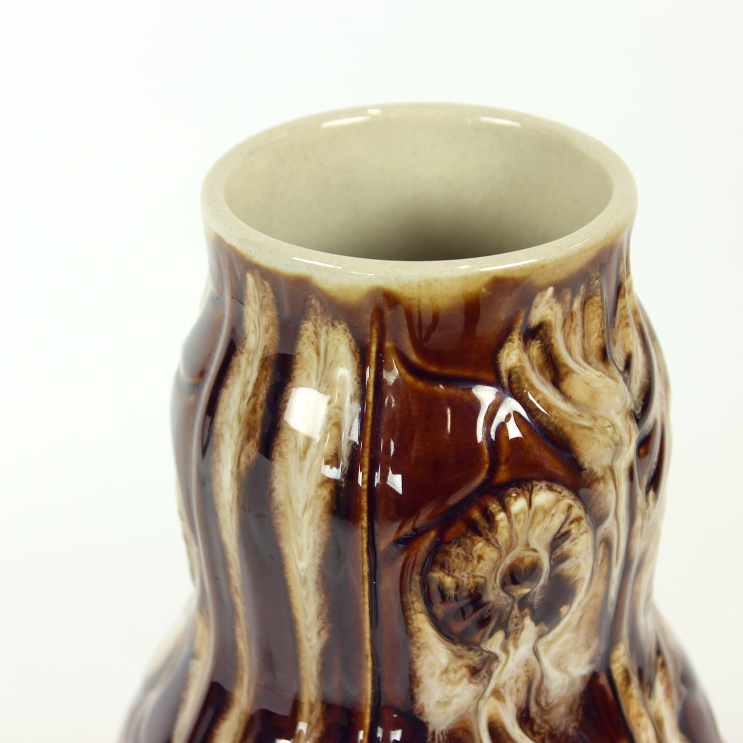 Vase trompe l’œil, brown, porcelain, Czechoslovakia, 1960s. - 224695