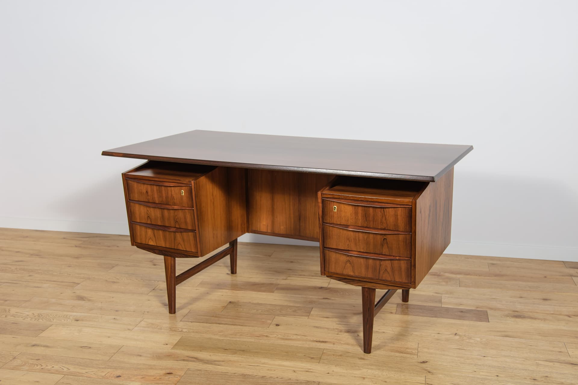 Biurko wolnostojące, palisander brązowy, Dania, lata 60. - 224777