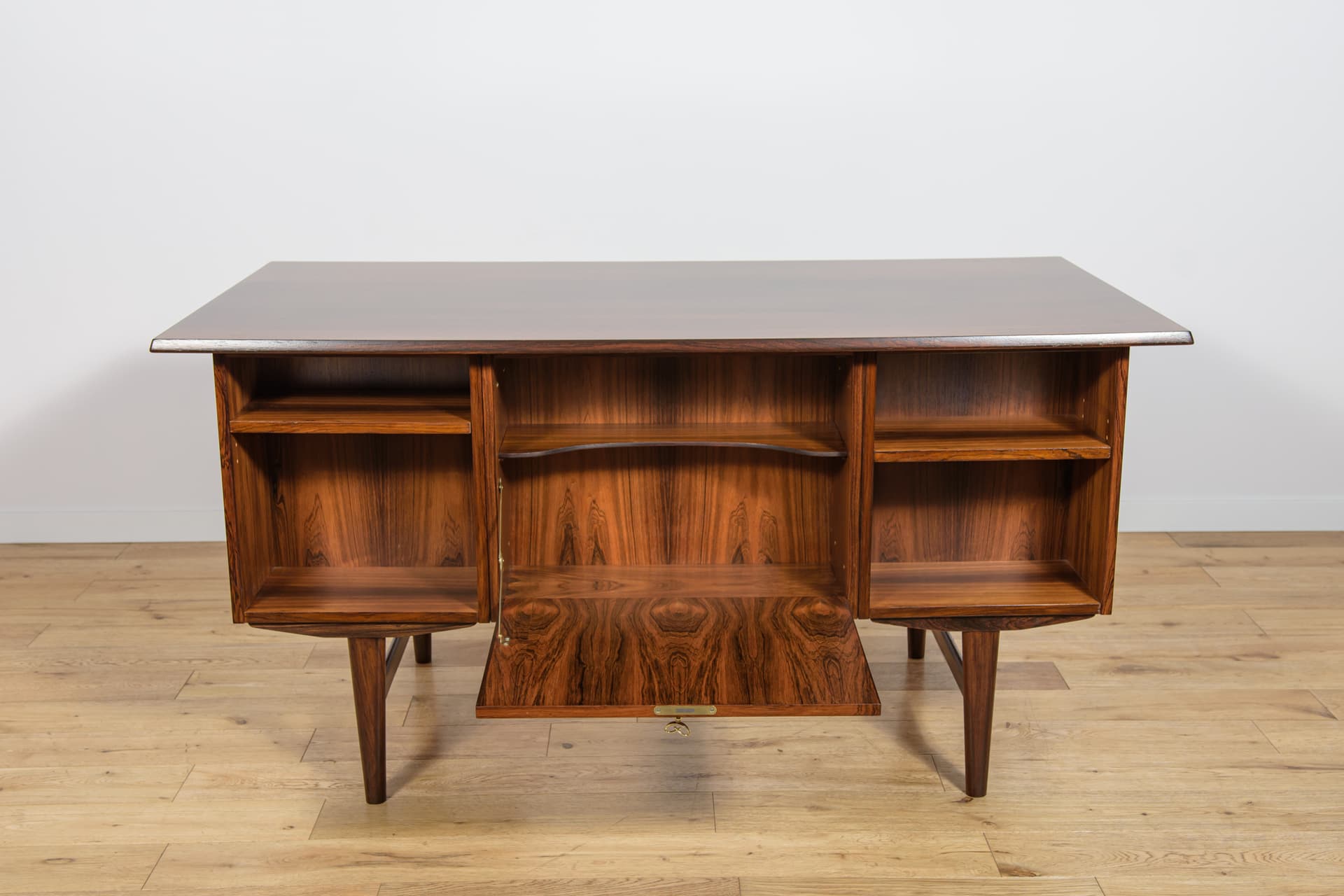 Biurko wolnostojące, palisander brązowy, Dania, lata 60. - 224785