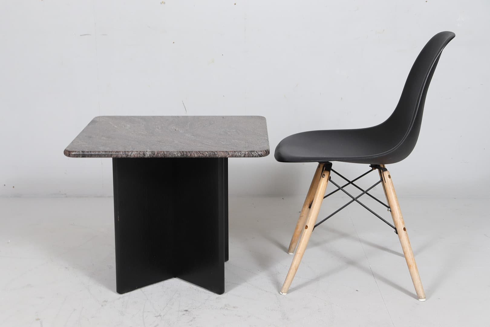 Stolik kawowy granitowy 60x60x47 cm szary, Włochy lata 80., vintage - 225285