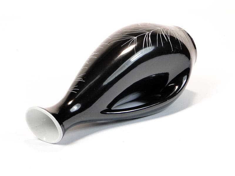 Vase, black porcelain, by L. Pokornianka, Poland, 1960s. - 225446