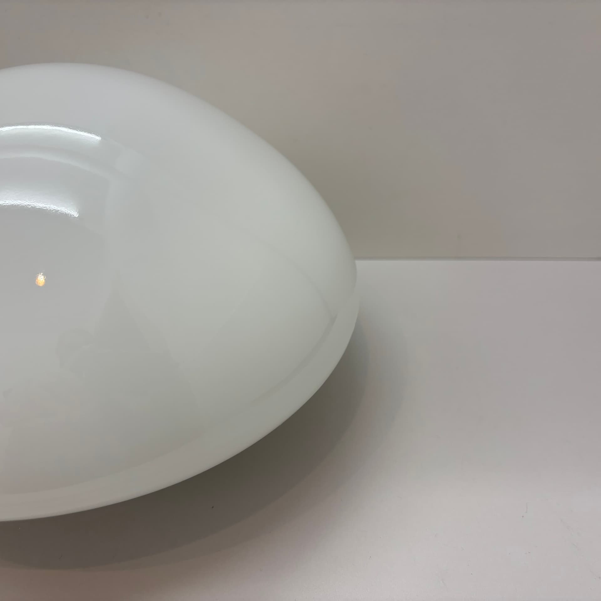 Plafon Bauhaus, biały, szkło opalowe, ceramika biała, proj. W. Wagenfeld, Niemcy, lata 60. - 225810