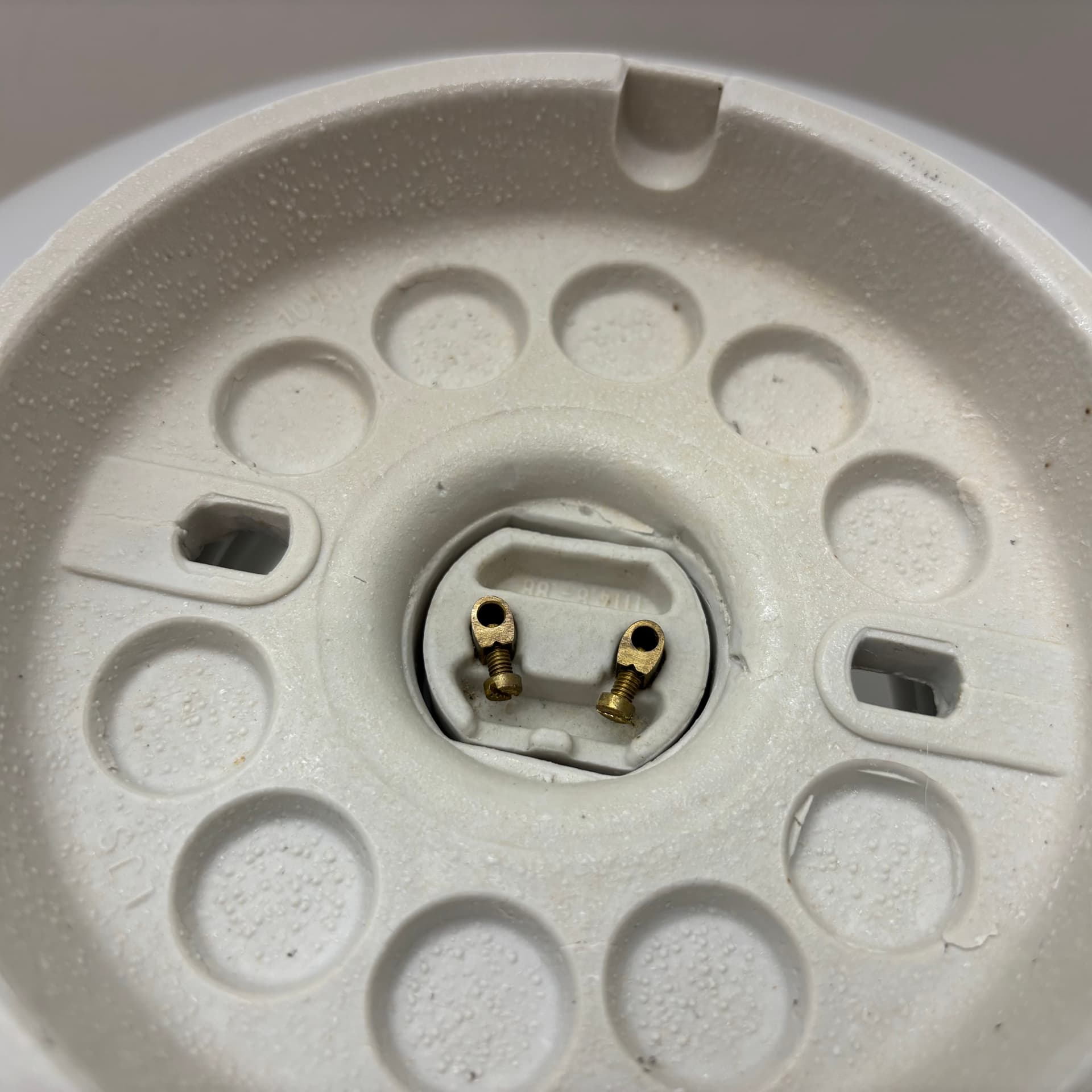 Plafon Bauhaus, biały, szkło opalowe, ceramika biała, proj. W. Wagenfeld, Niemcy, lata 60. - 225818