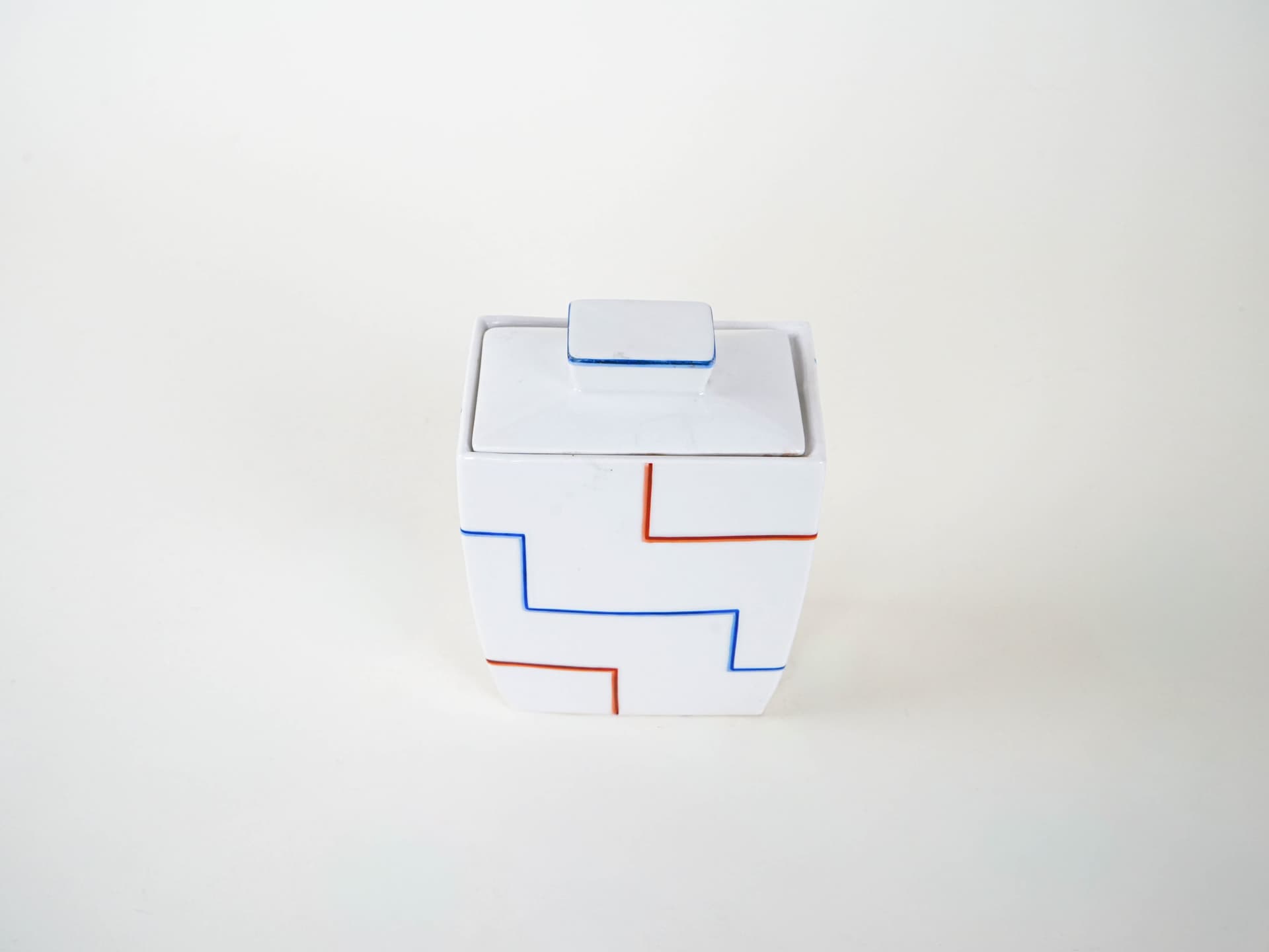 Wazon modernistyczny, biały, ceramika, Włochy, lata 70. - 225924