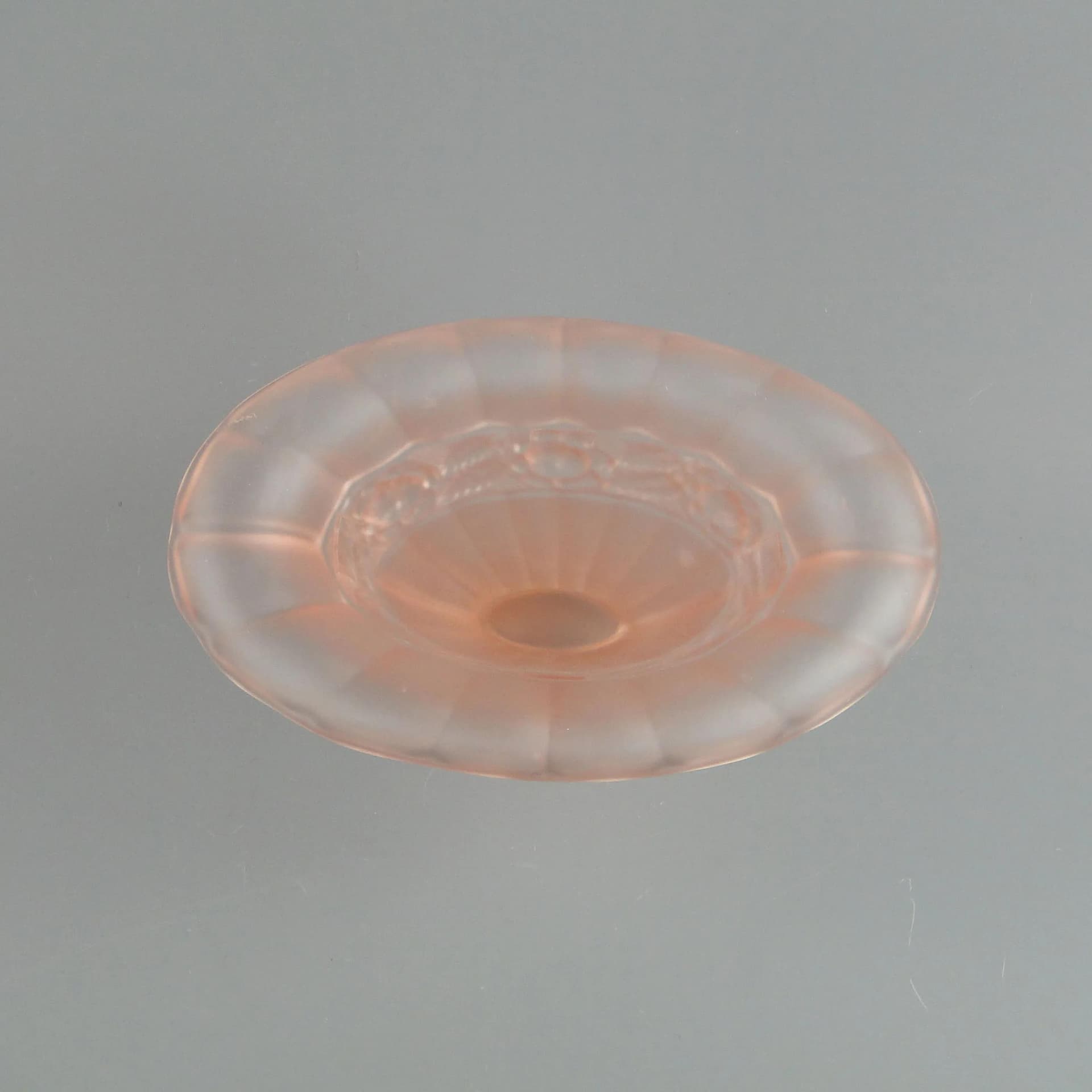 Vase Art Deco, pink matte glass, Hortensja, Poland, 1930s - 16505