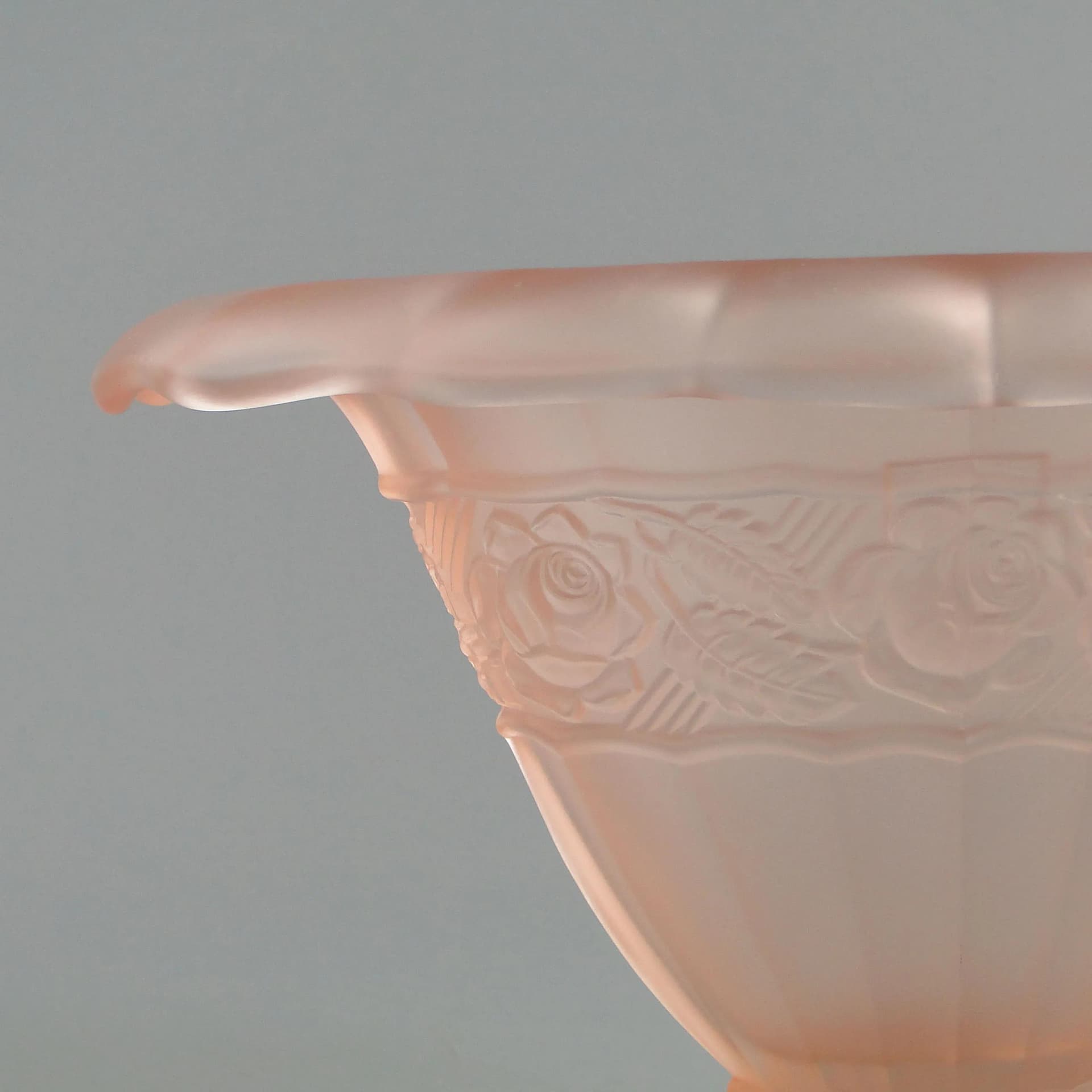 Vase Art Deco, pink matte glass, Hortensja, Poland, 1930s - 16501