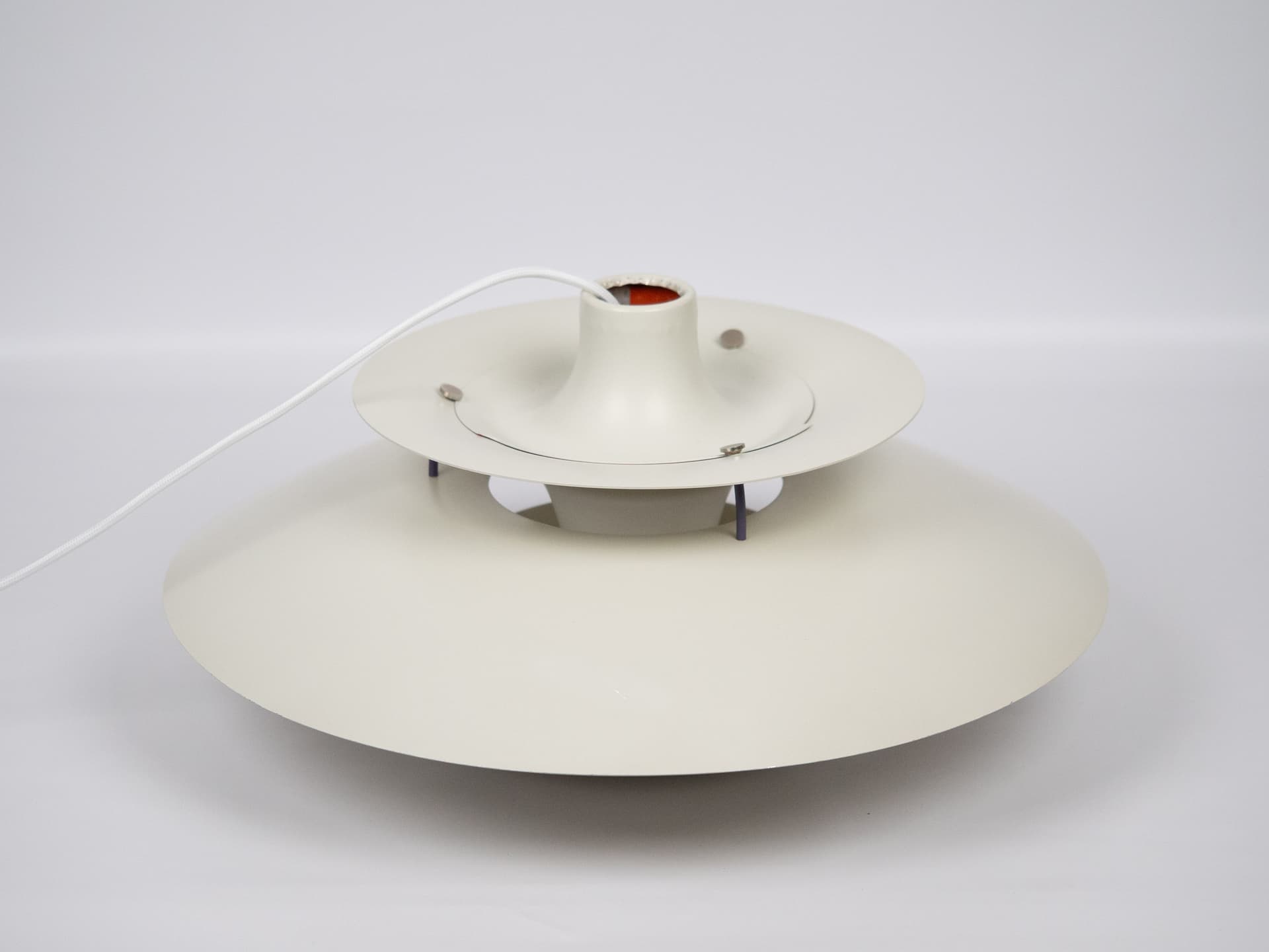 Lampa wisząca PH 5, biały, metal, proj. P. Henningsen, Louis Poulsen, Dania, lata 80. - 226304