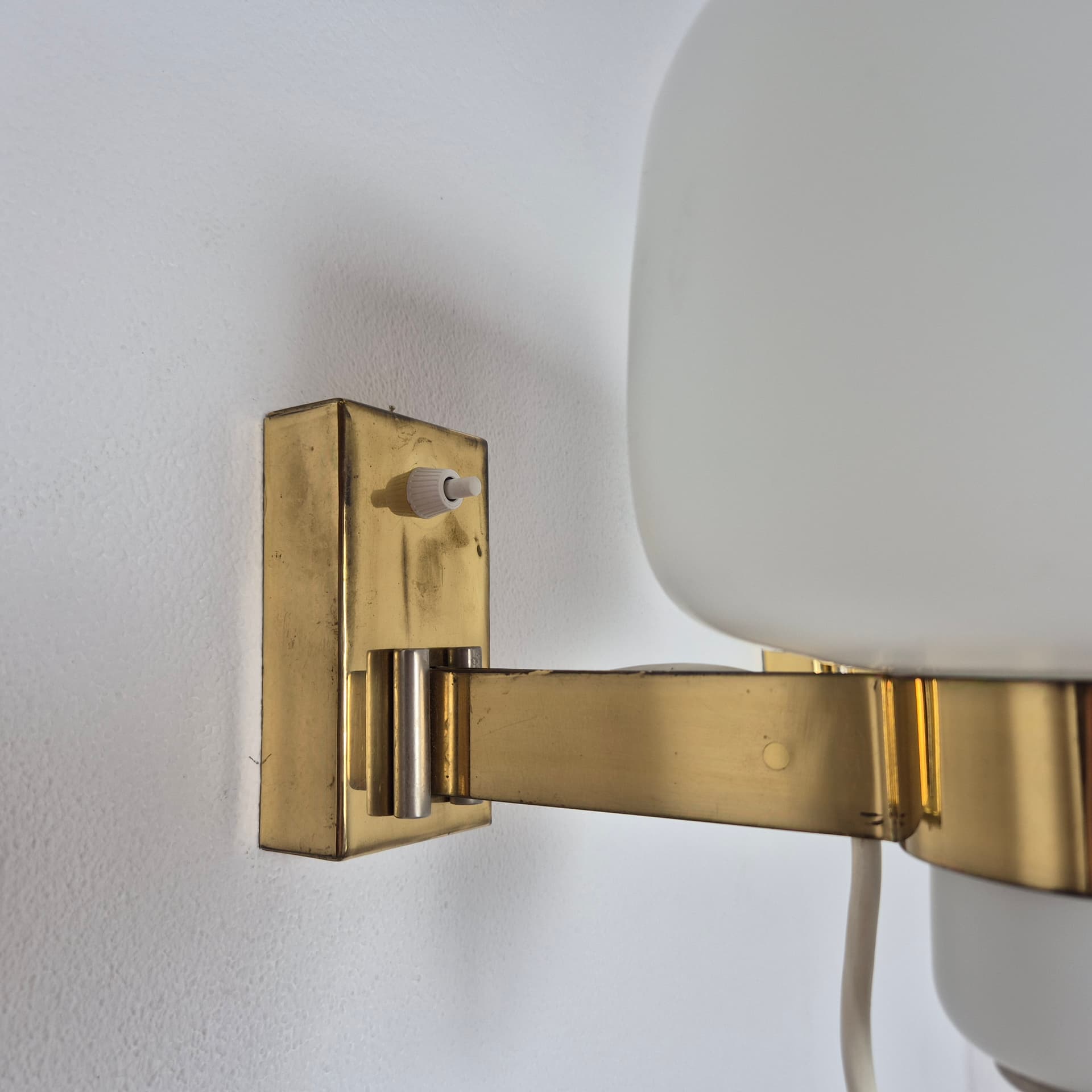 Para kinkietów, biały, szkło, Czechosłowacja, lata 60. - 226459