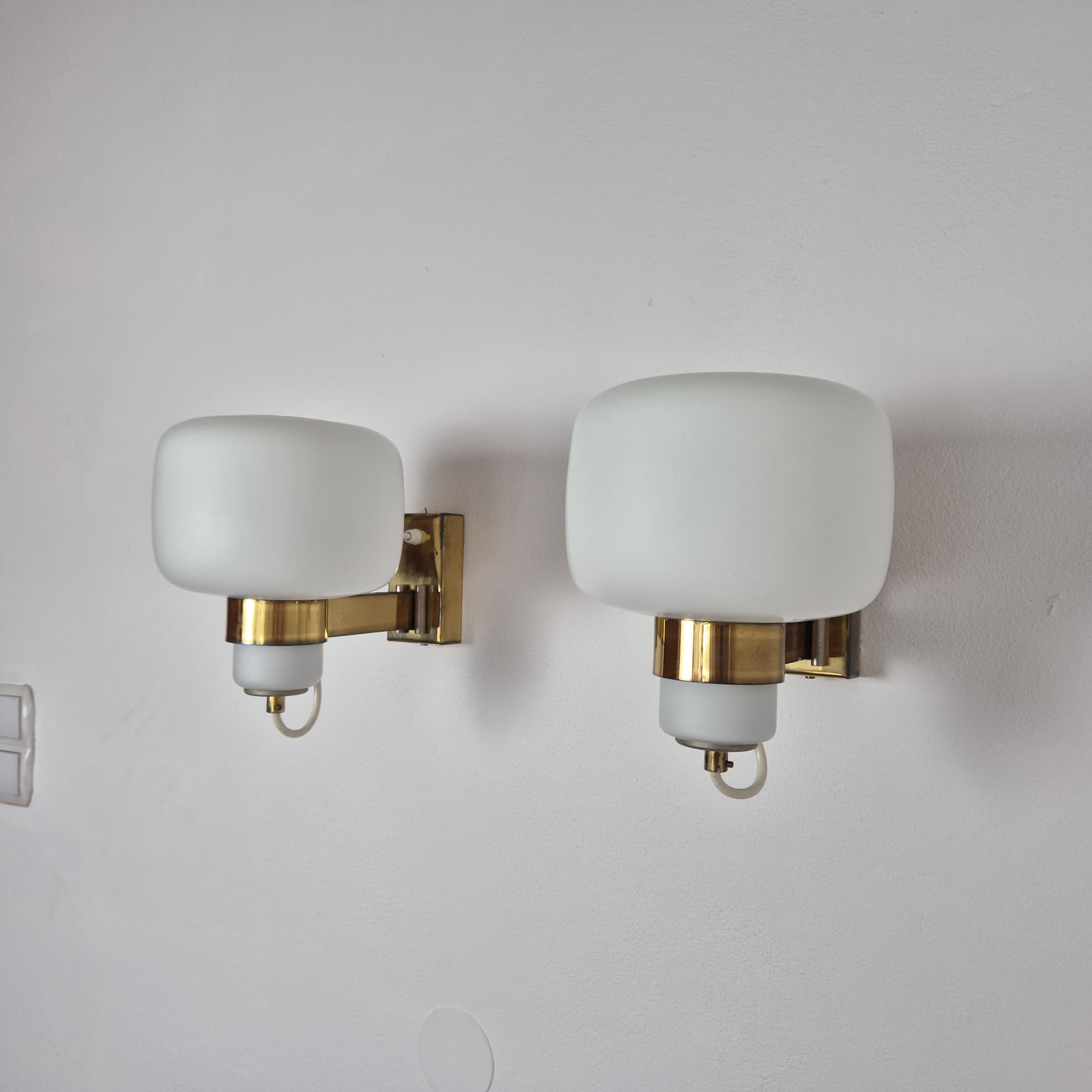 Para kinkietów, biały, szkło, Czechosłowacja, lata 60. - 226458