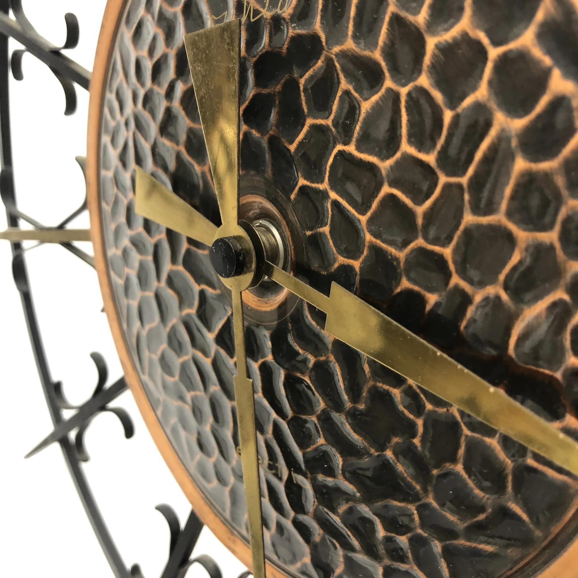 Zegar ścienny brutalistyczny, stal brązowy ciemny, mosiądz złoty, Ruhla Electric, Niemcy, lata 70. - 16590