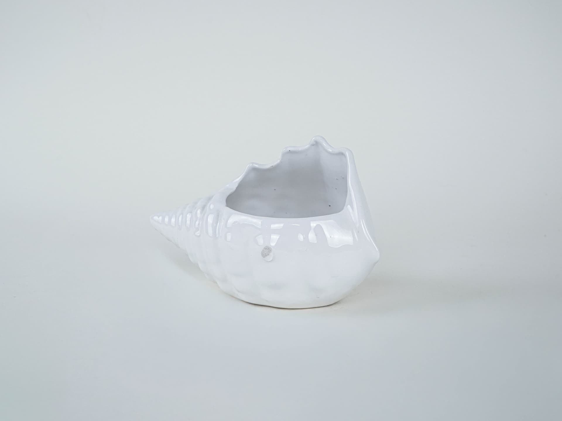 Naczynie muszla, biały, ceramika, Włochy, lata 70. - 227465