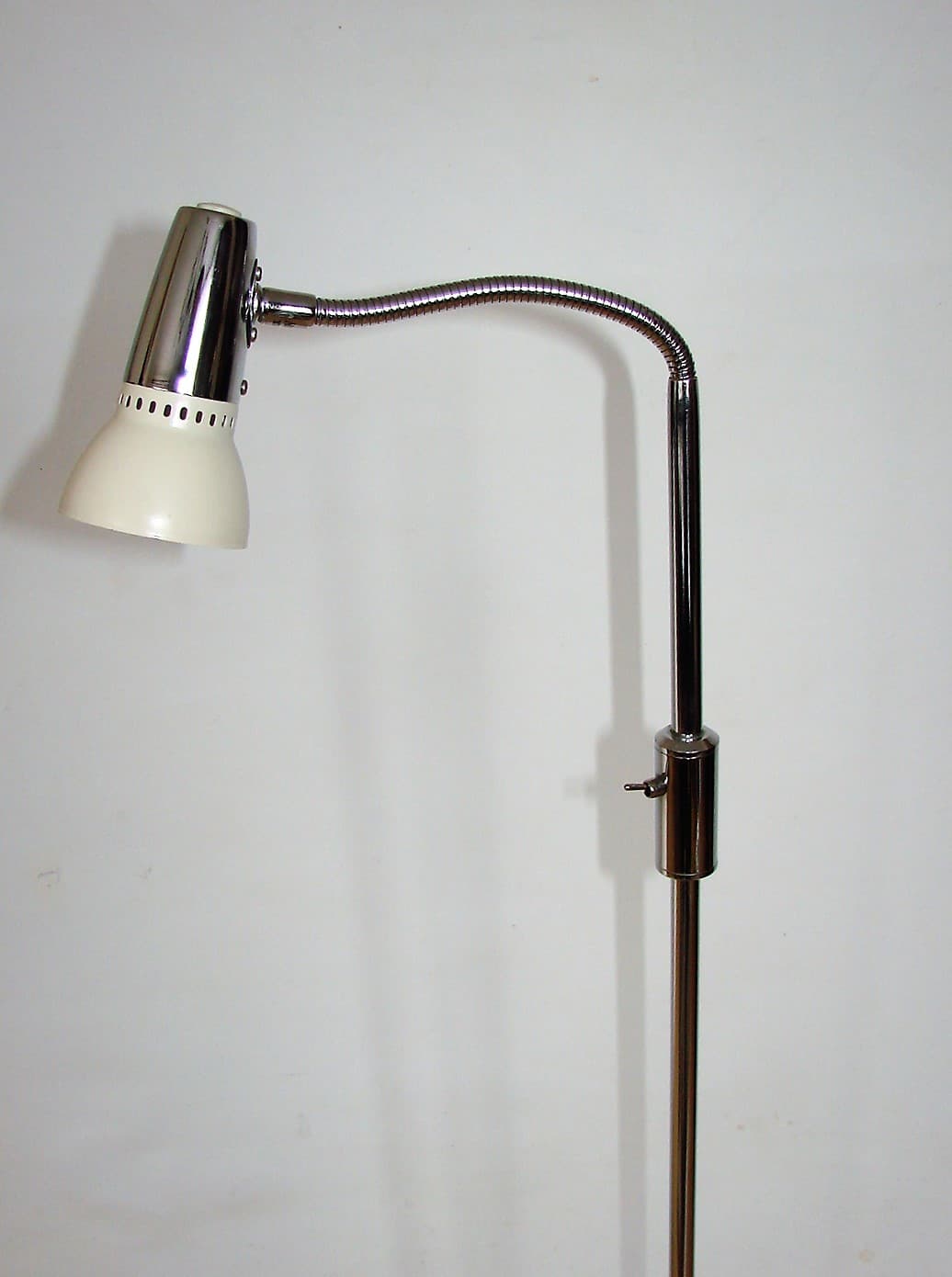 Lampa podłogowa, beżowy, metal, Szwecja, lata 80. - 227594