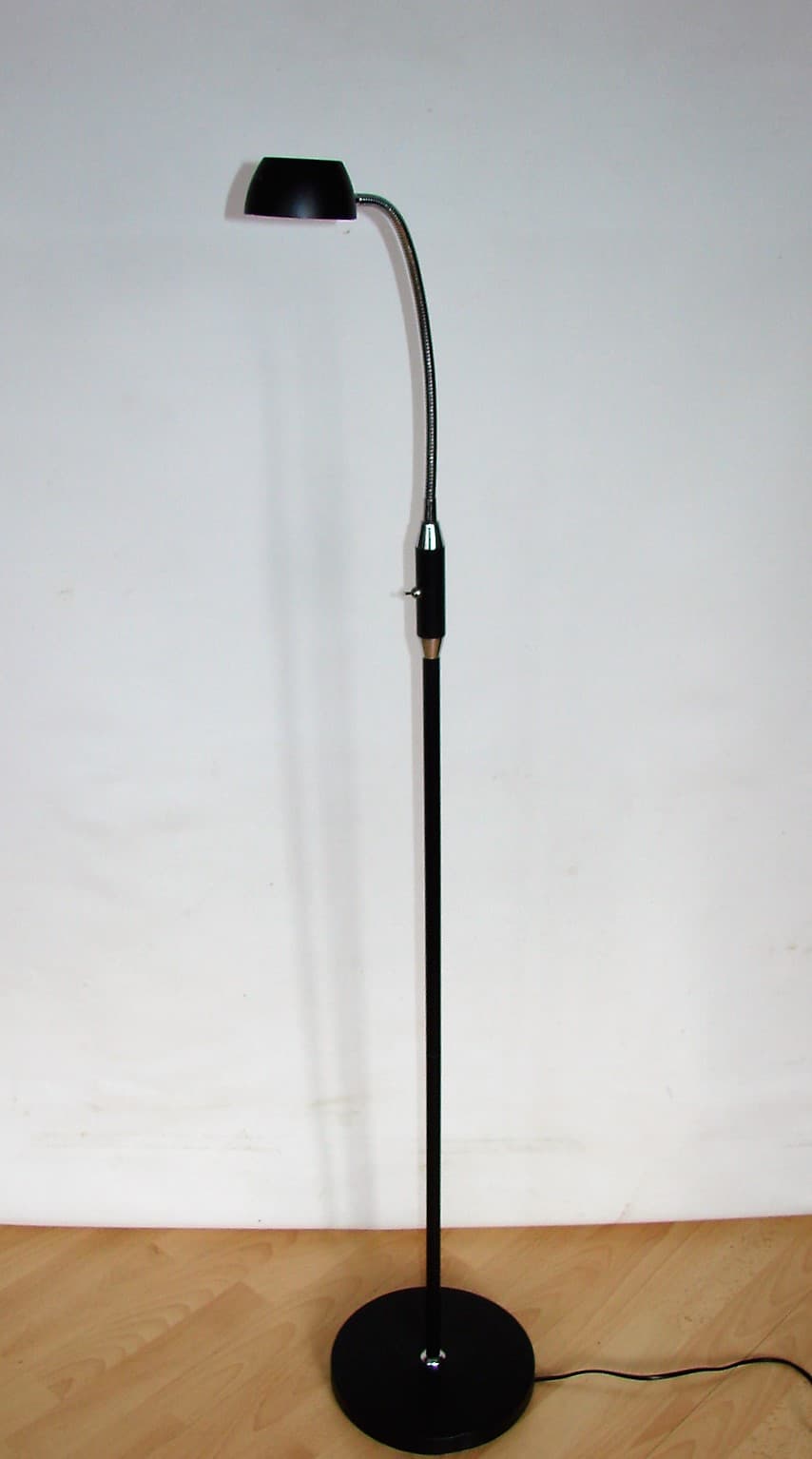 Lampa podłogowa, czarny, metal, Szwecja, lata 80. - 227600