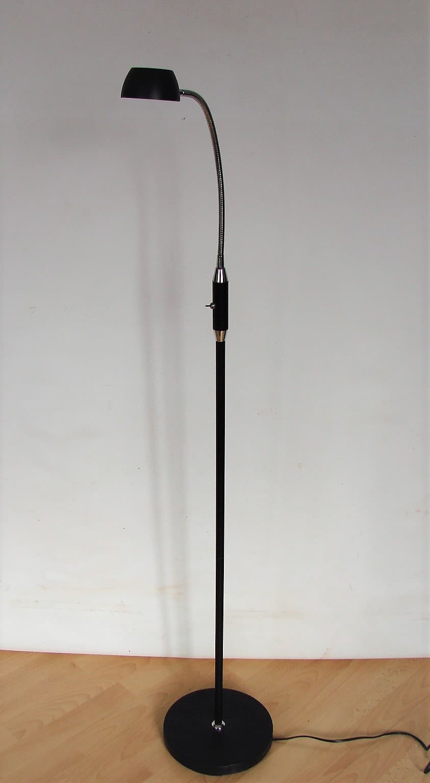 Lampa podłogowa, czarny, metal, Szwecja, lata 80. - 227598