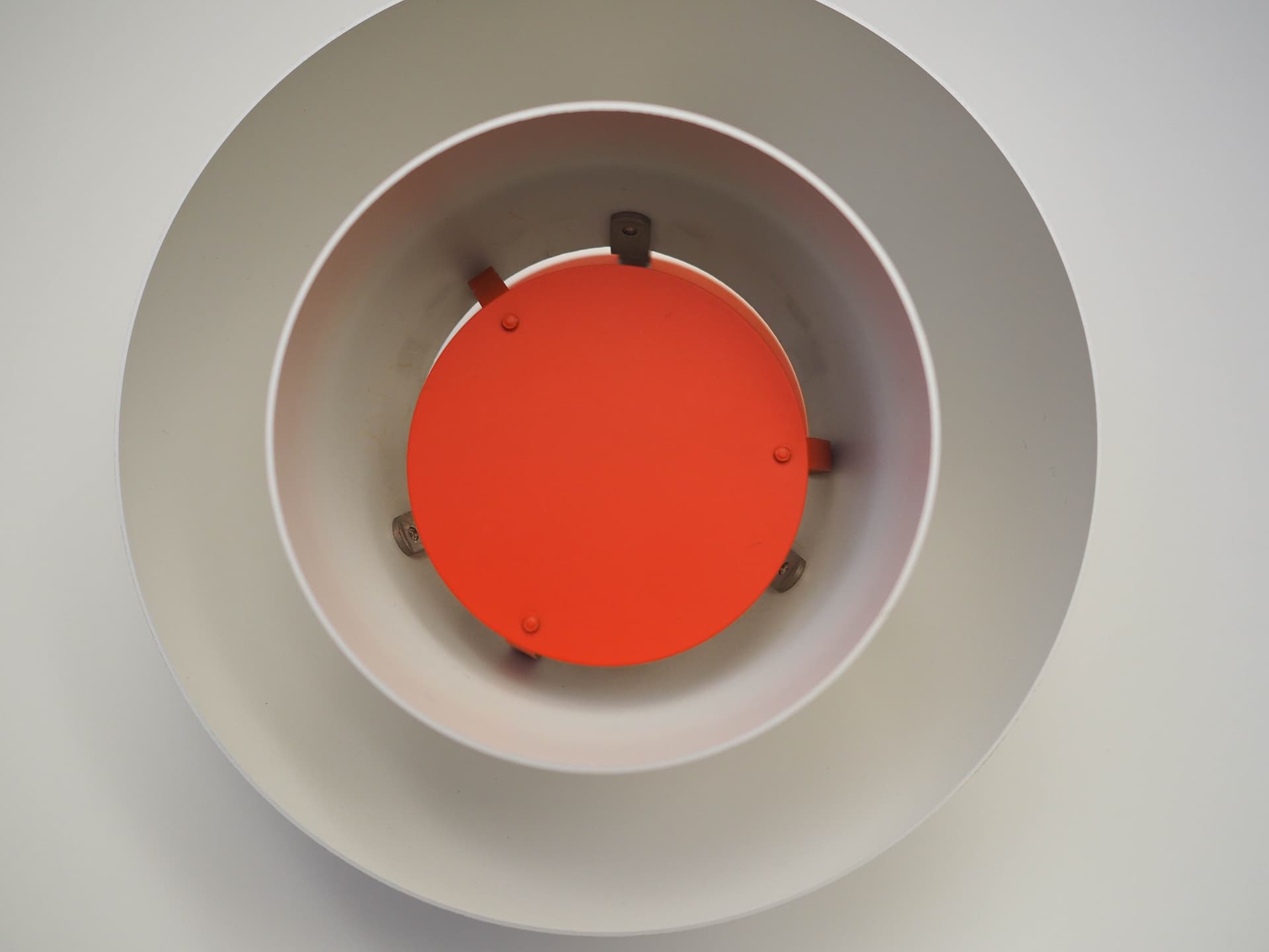 Lampa wisząca PH 4/3, biały, metal, proj. P. Henningsen, Louis Poulsen, Dania, lata 60. - 227762