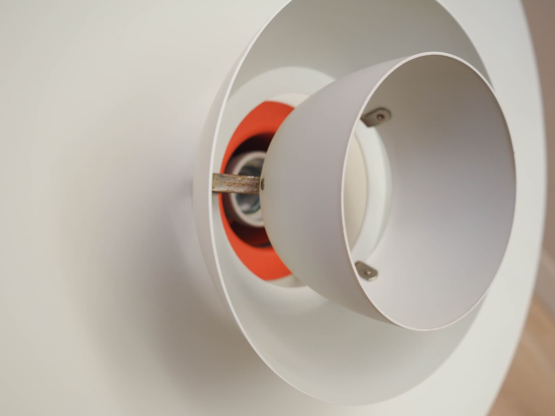 Lampa wisząca PH 4/3, biały, metal, proj. P. Henningsen, Louis Poulsen, Dania, lata 60. - 227776