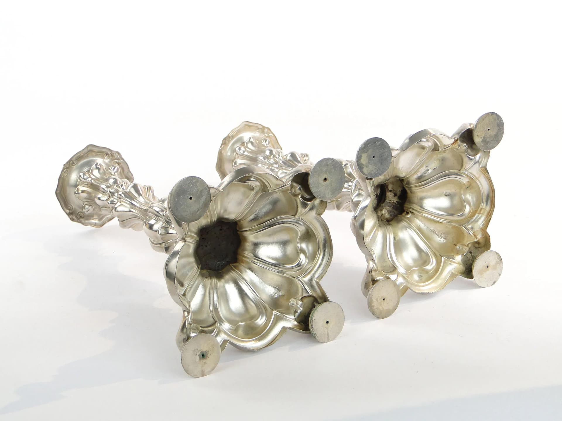 Para świeczników rococo, mosiądz platerowany srebrem, Austria, XIX w. - 16770