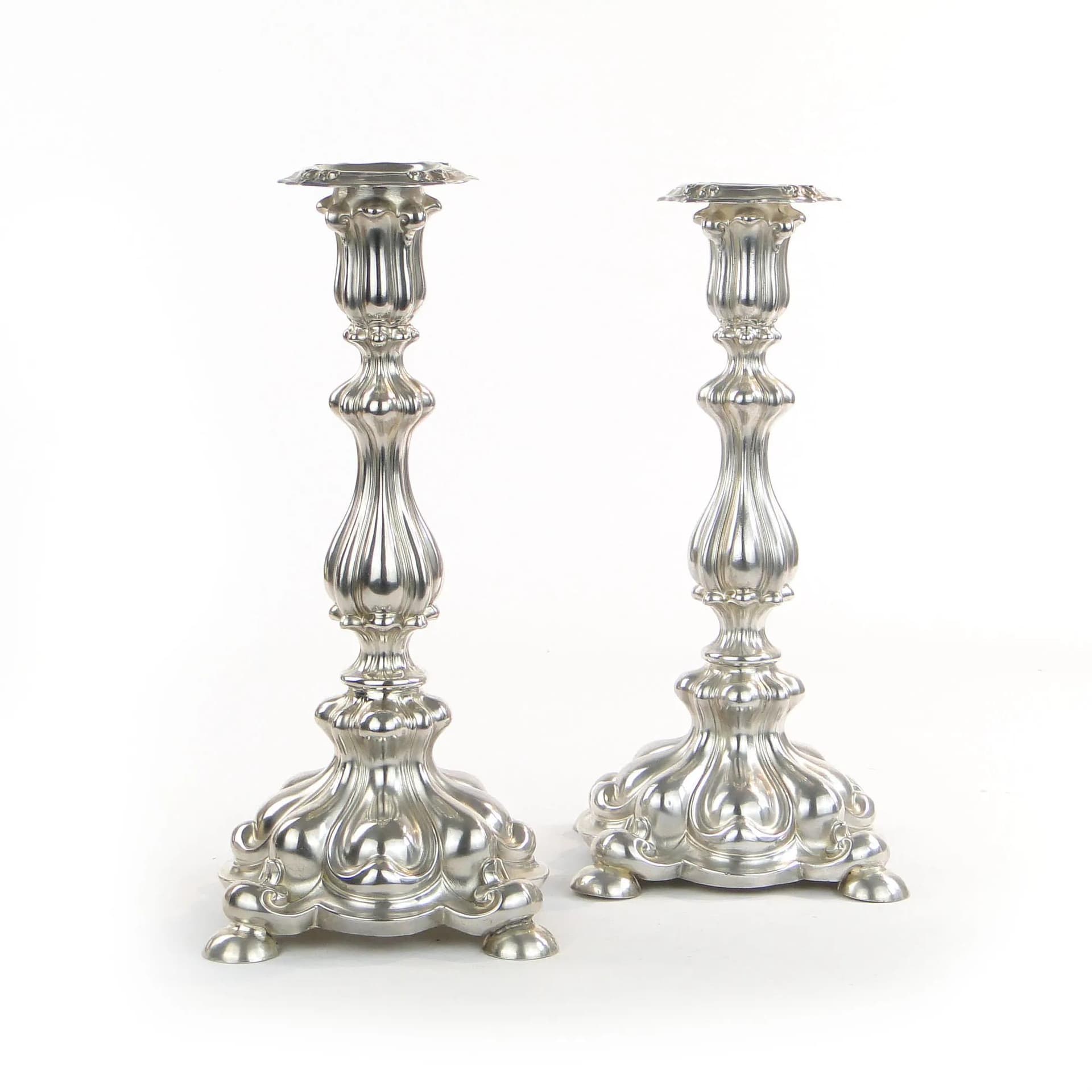 Para świeczników rococo, mosiądz platerowany srebrem, Austria, XIX w. - 16766