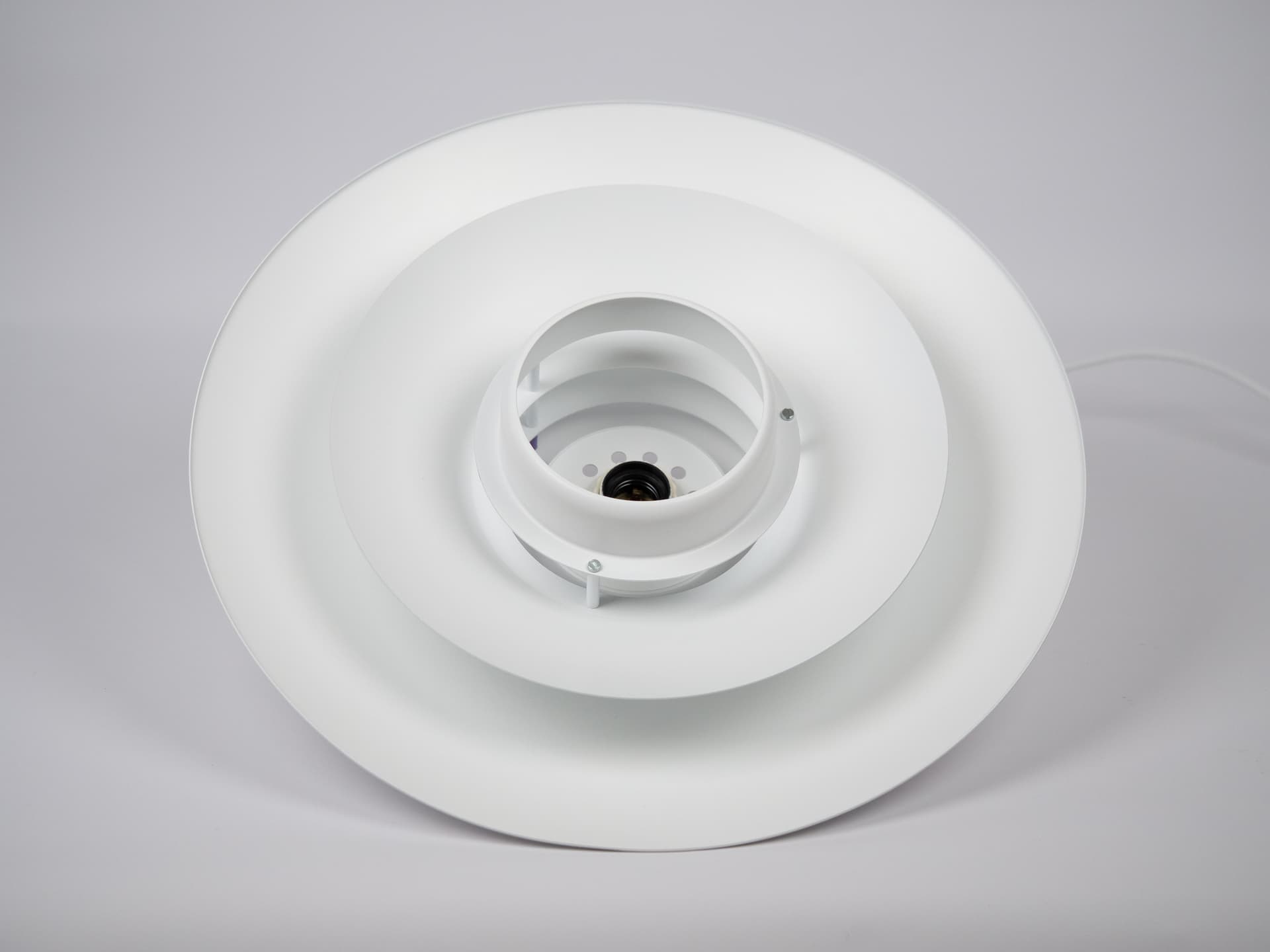 Para lamp wiszących P376, biały, aluminium, proj. J. Kastholm, P. Fabricius, Nordisk Solar, Dania, lata 80. - 228109