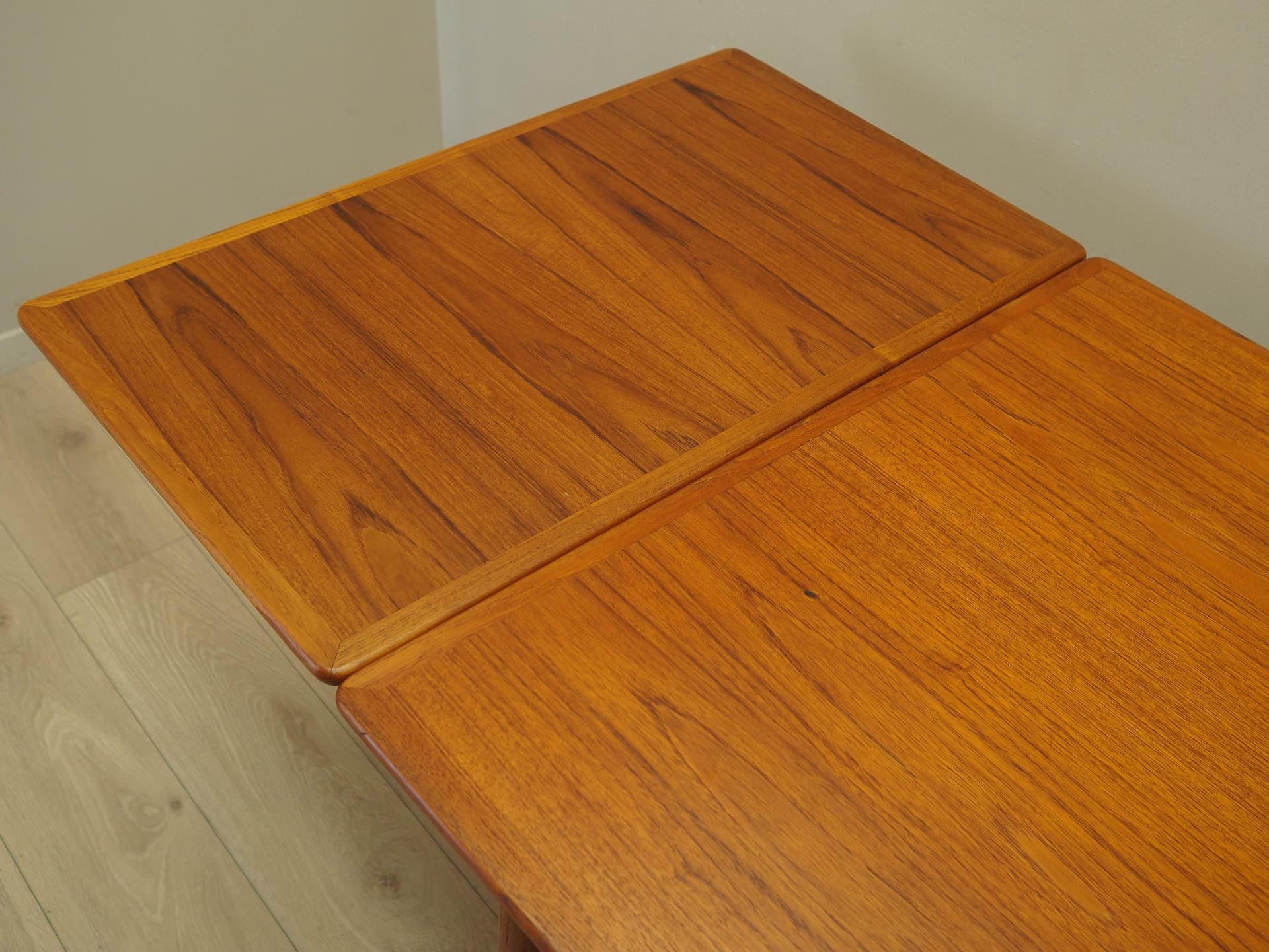 Stół jadalniany, teak brązowy, Dania, lata 70. - 228182