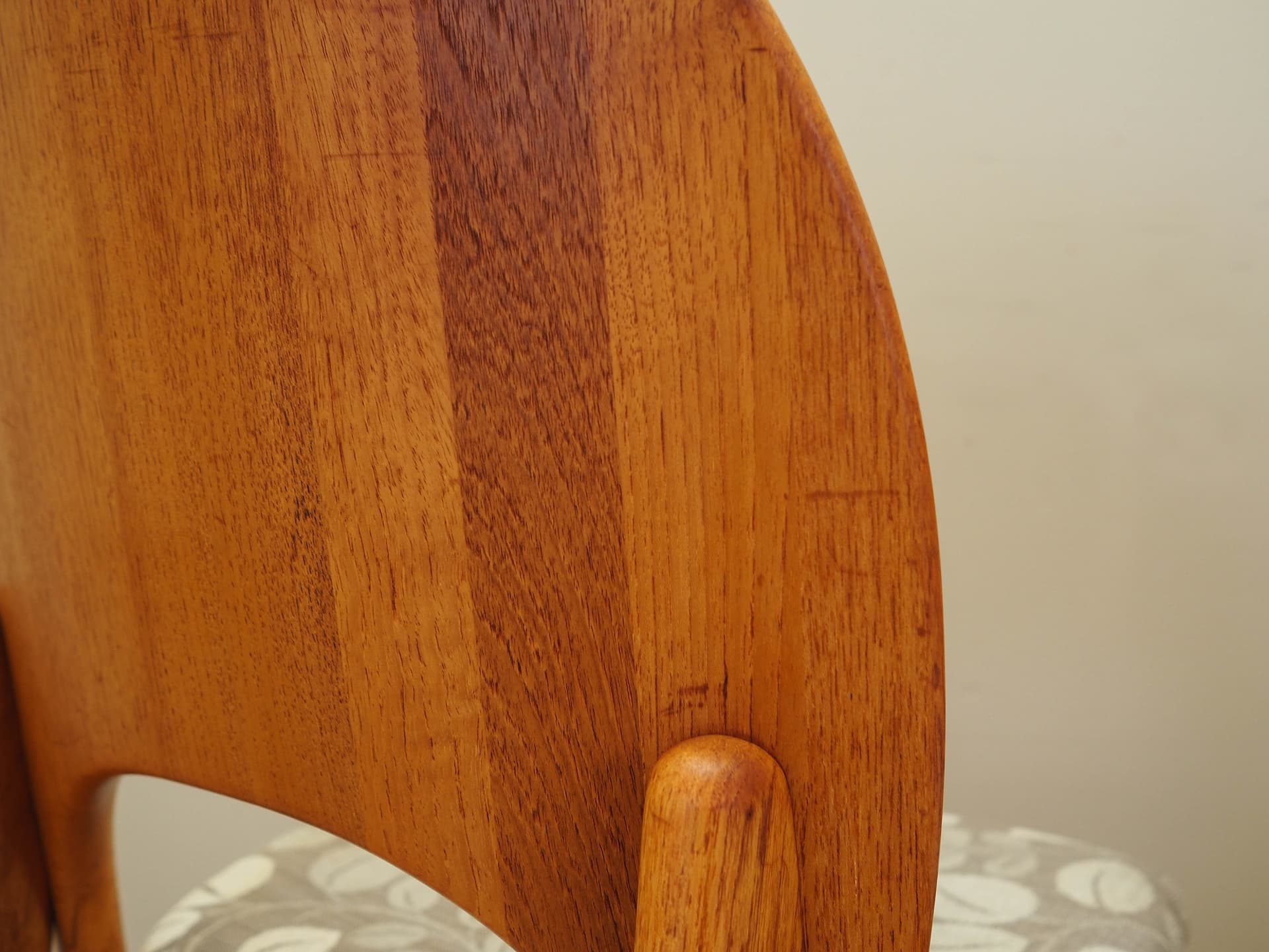 Komplet czterech krzeseł, teak brązowy, proj. N. Koefoed, Glostrup Møbelfabrik, Dania, lata 60. - 228192