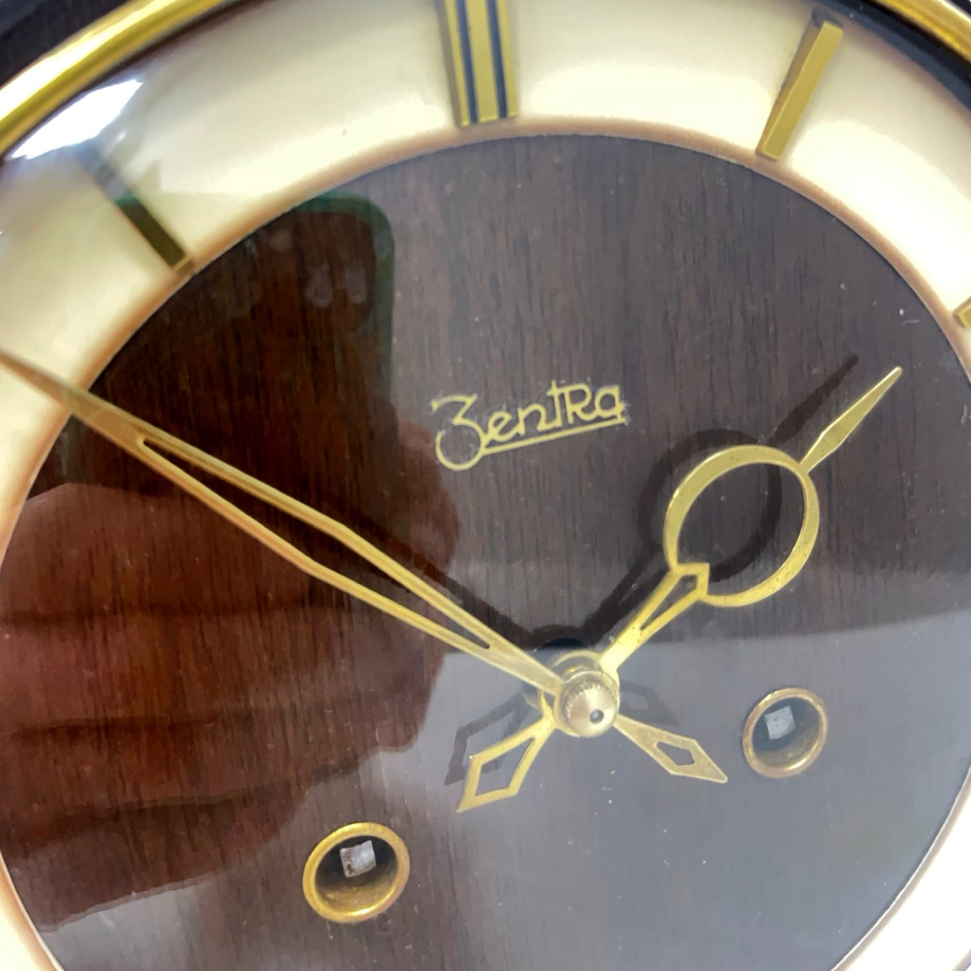 Zegar kominkowy Zentra, czarny, drewno lakierowane, metal, Niemcy, lata 60. - 228438