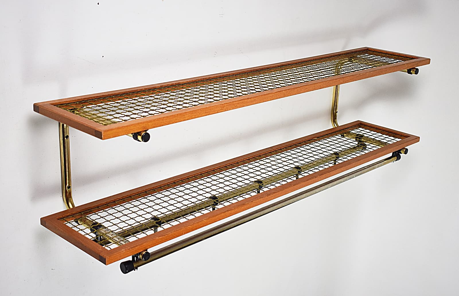 Wieszak ścienny, teak brązowy, Skandynawia, lata 60. - 228612