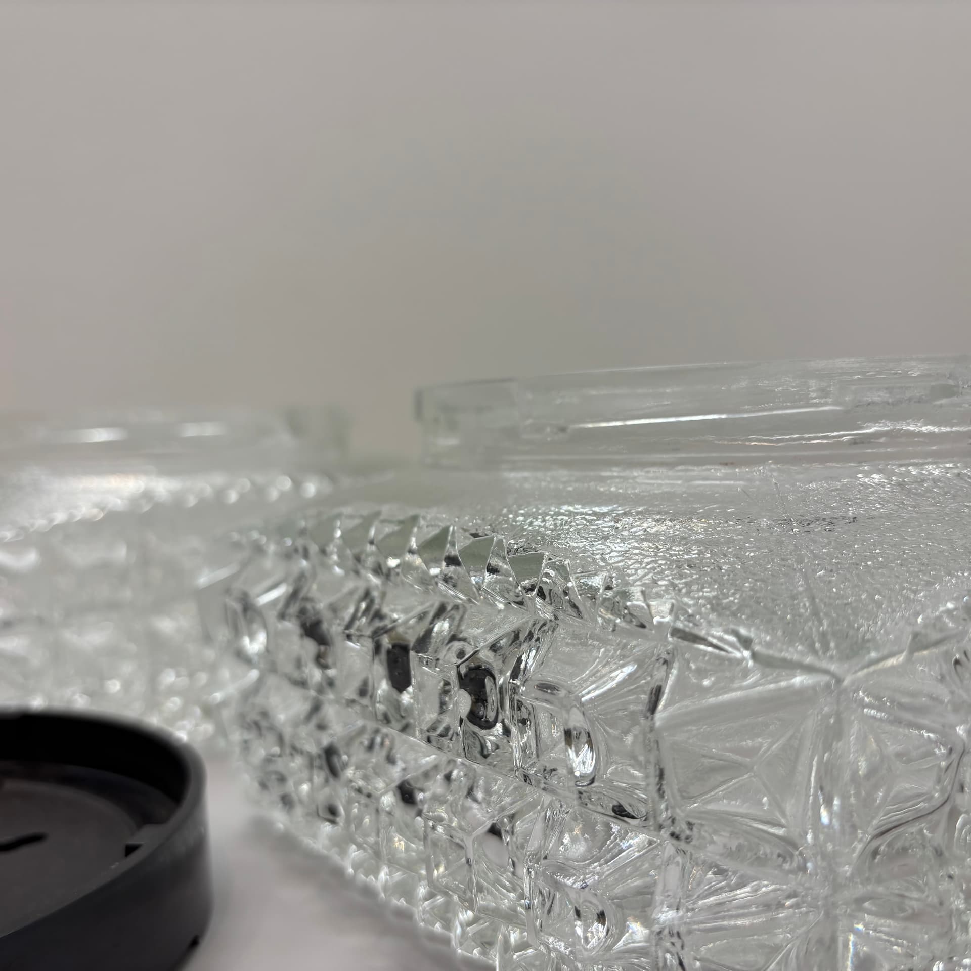 Para kinkietów, szkło transparentne, bakelit czarny, Austria, lata 70. - 228817