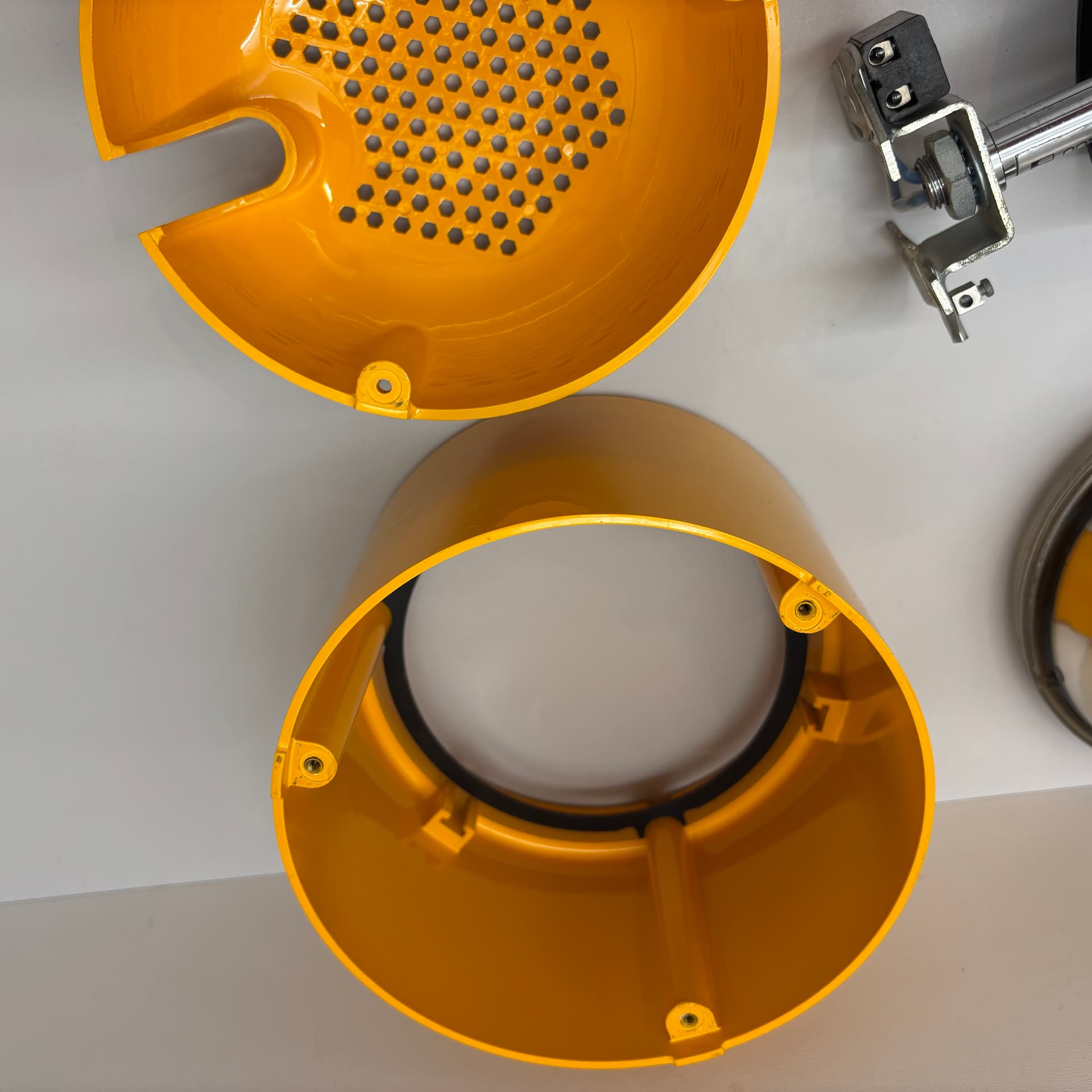 Kinkiet, żółty, Staff Leuchten, Niemcy, lata 70. - 228835