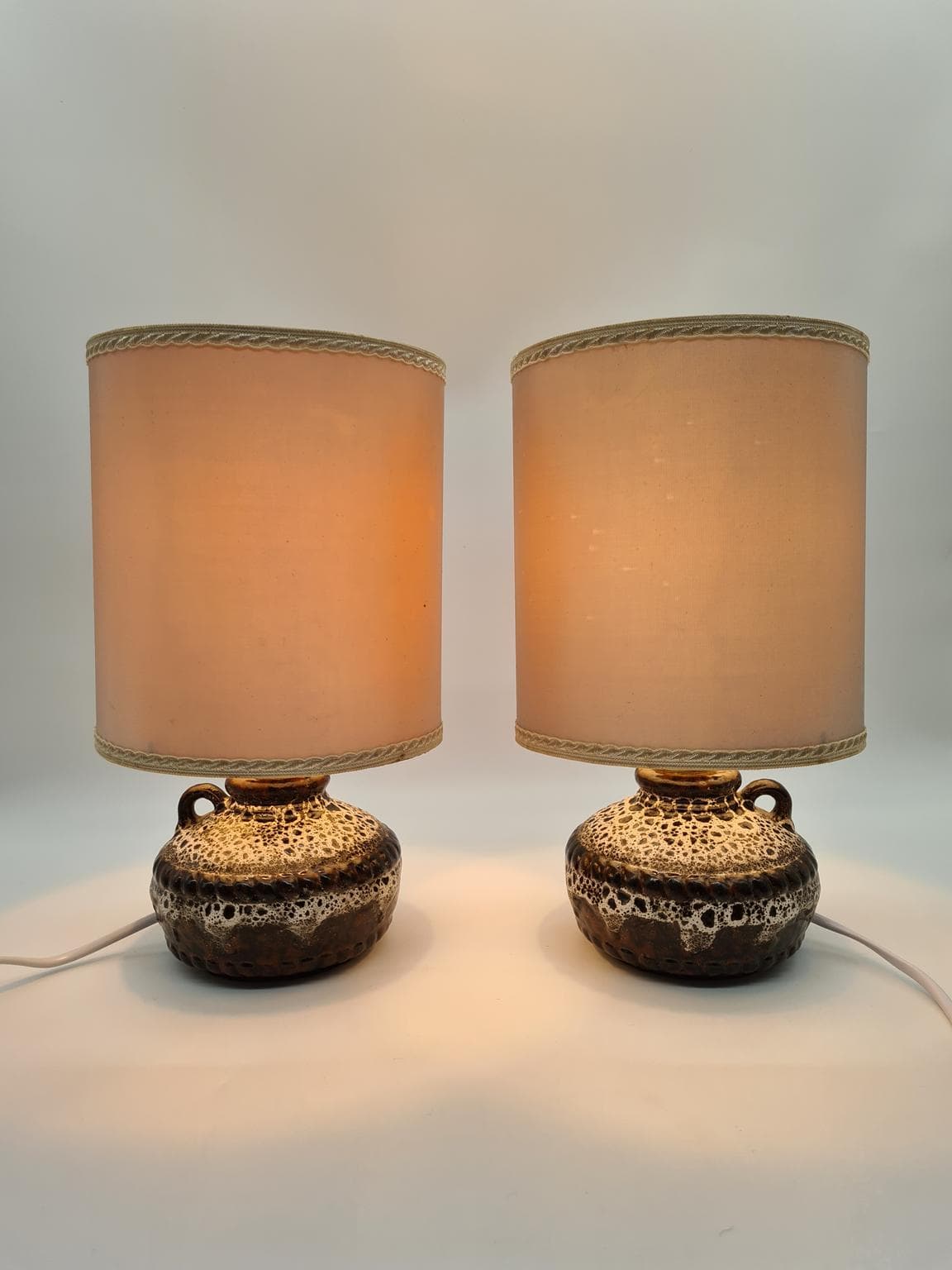 Para lamp stołowych Fat Lava, ceramika beżowa, Niemcy, lata 70. - 228843