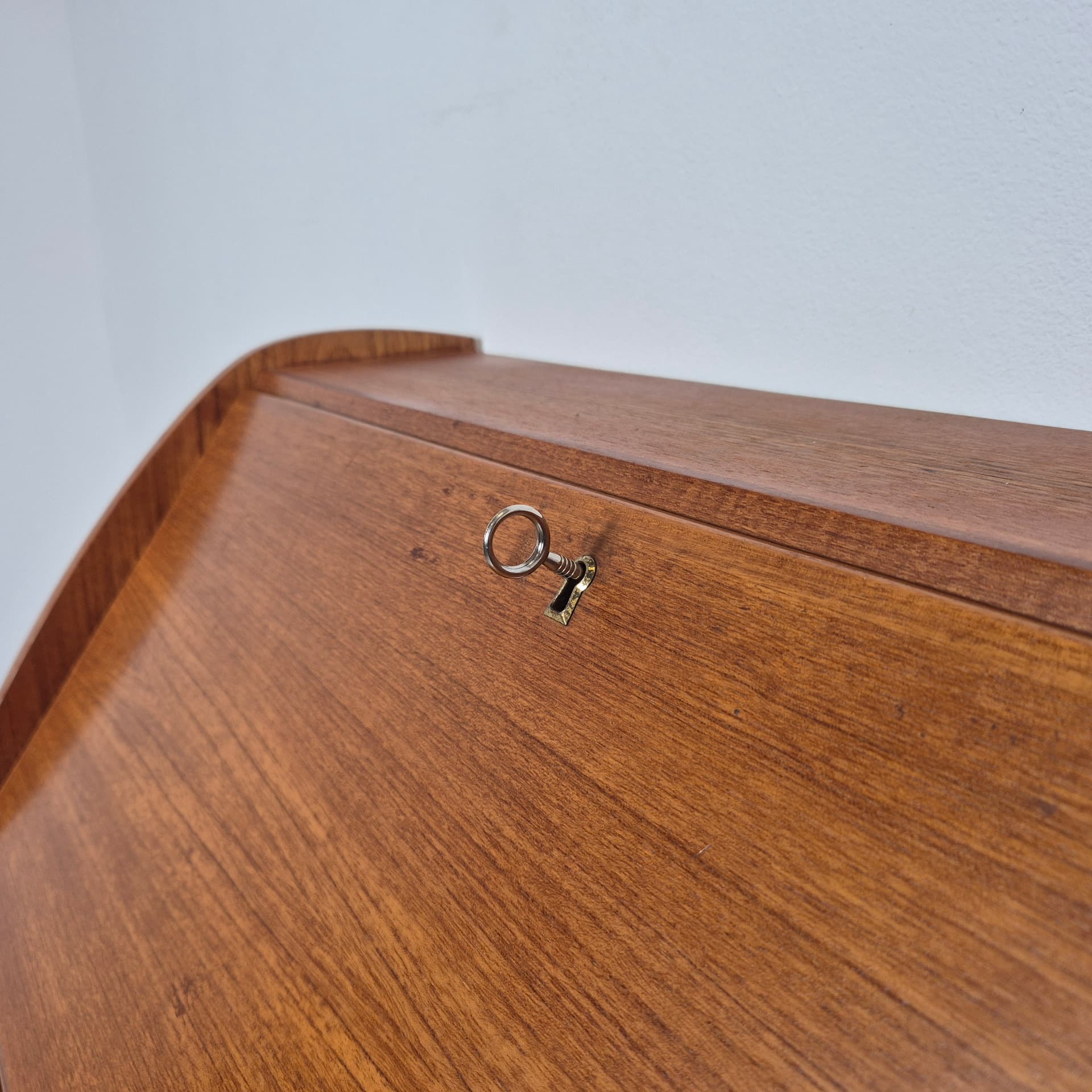 Sekretarzyk, teak brązowy, Norwegia, lata 60. - 228931