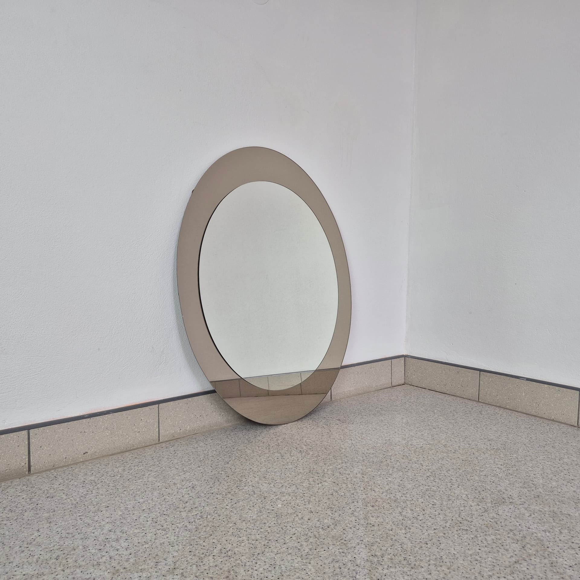 Wall mirror, grey glass, by A. Lupi, Luxor Cristal, Italy, 1980s. - 229003