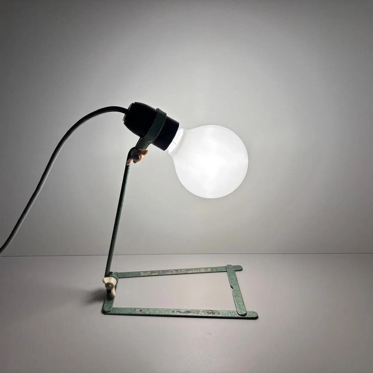 Desk Lamp Berlin Haltegerät 510, green metal, black Bakelite, Germany, 1960s - 16813