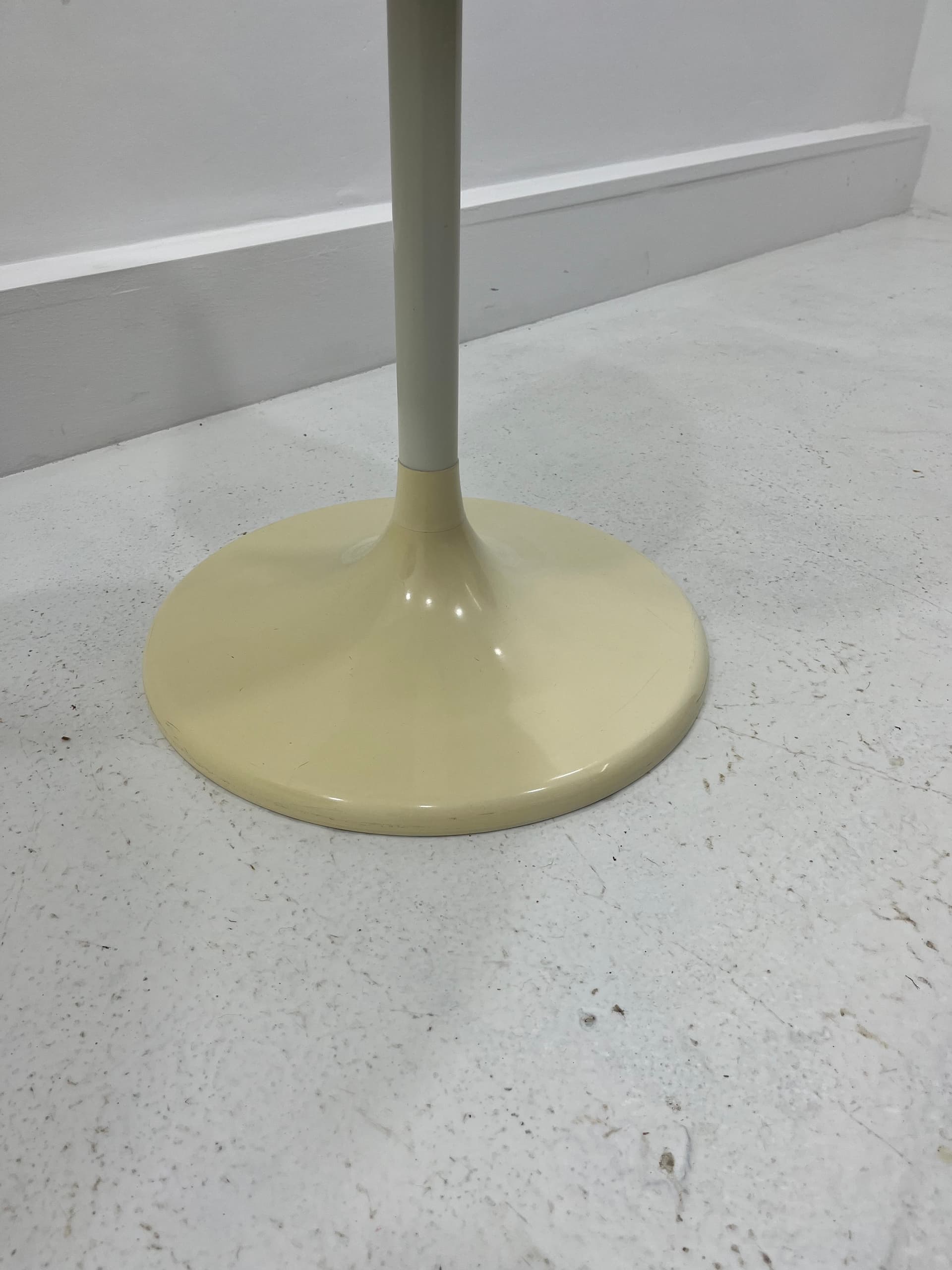 Para stolików Tulipan Space Age, beżowy, plastik, Lusch Erzeugnis, Niemcy, lata 70. - 229816