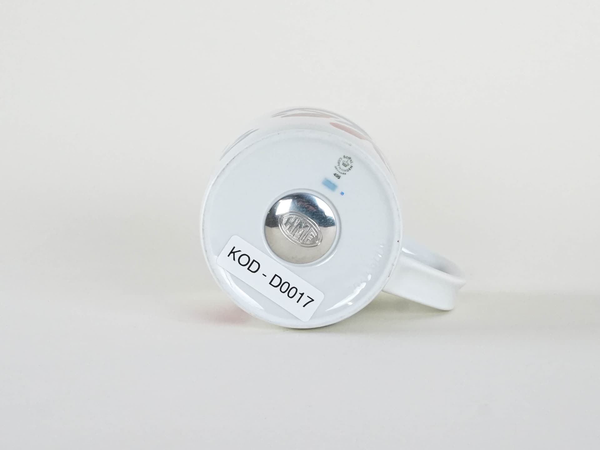 Kubek, porcelana biała, proj. M. Andersen, Royal Copenhagen, Dania, lata 90. - 230252