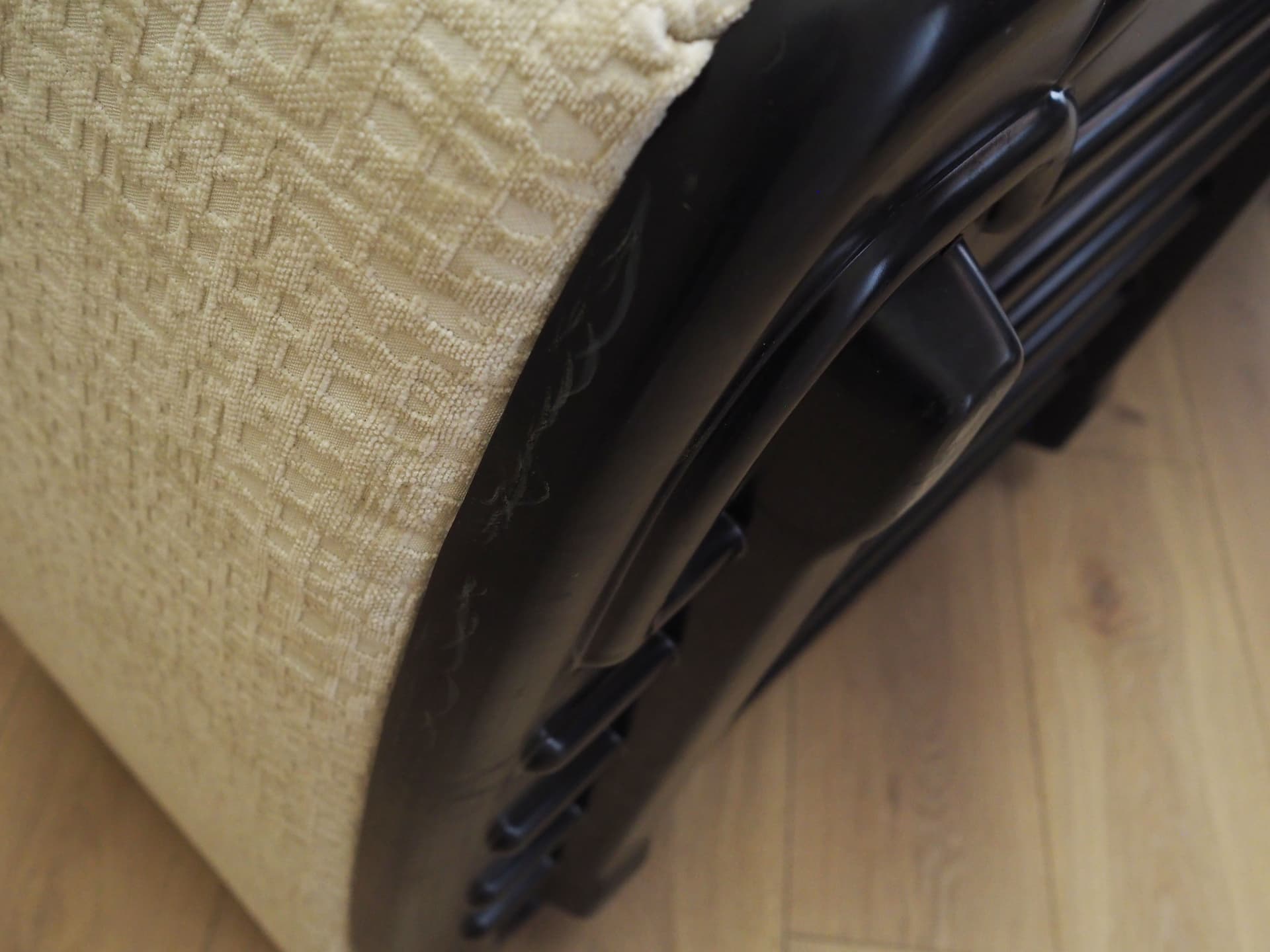 Sofa Piumotto, white fabric, by A. Arrigoni, Busnelli, Italy, 1970s. - 77475