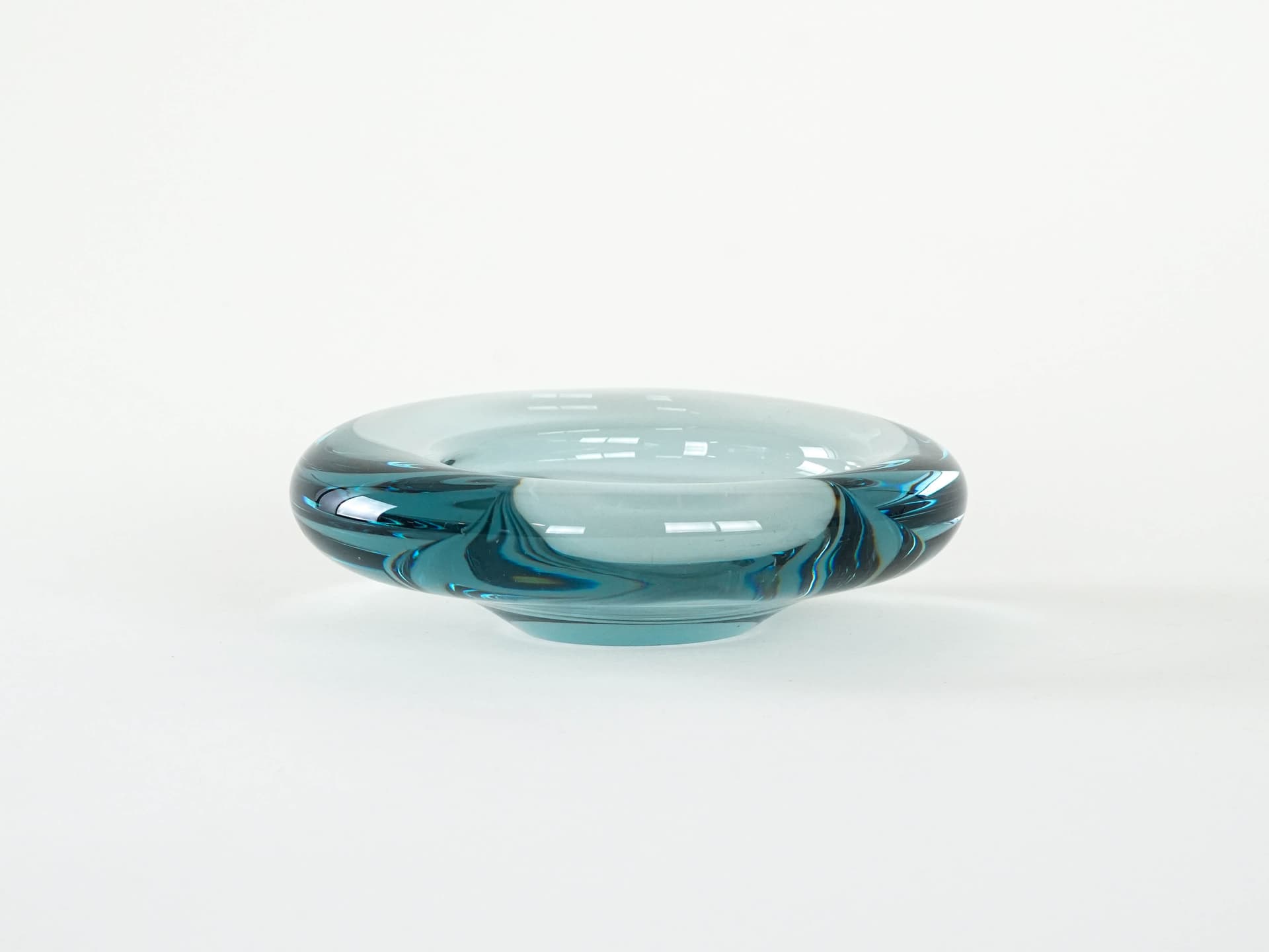 Misa, morski błękit, szkło, proj. P. Lütken, Holmegaard, Dania, lata 60. - 230326