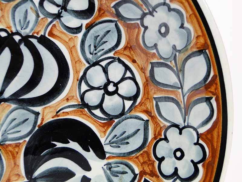 Talerz dekoracyjny, brązowy, fajans szkliwiony, proj. E. Piwek-Białoborska, Włocławek, Polska, lata 60. - 230809