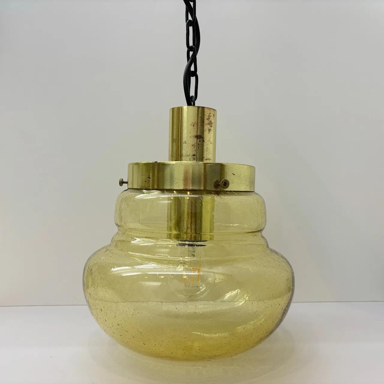 Lampa wisząca, szkło miodowe, metal złoty, AKA Electric, Niemcy, lata 70. - 17712