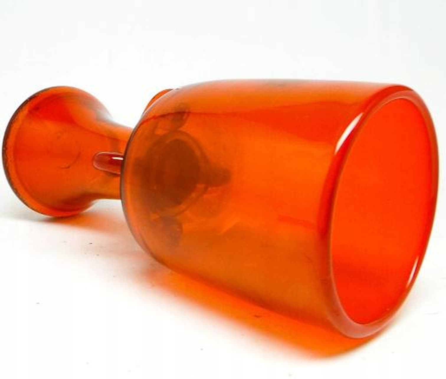 Kielich krakowski, mid-century modern, szkło czerwone, proj. J. Słuczan-Orkusz, Polska, lata 70. - 231005