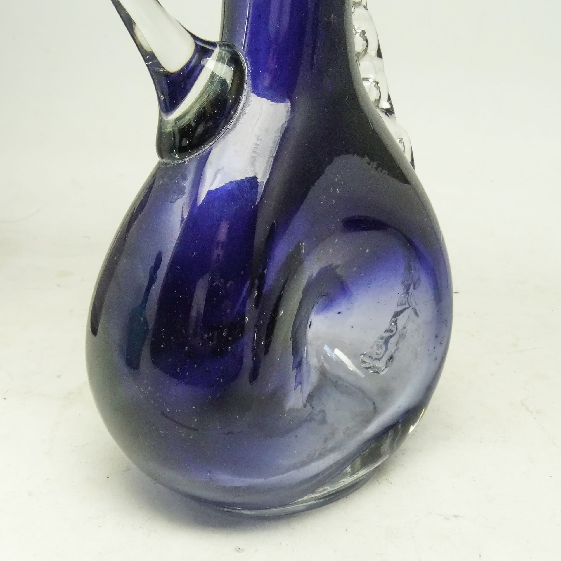 Dzbanek Mid-Century Modern, szkło dwuwarstwowe kobaltowe, proj. K. Gorski, Polska, lata 70. - 231629