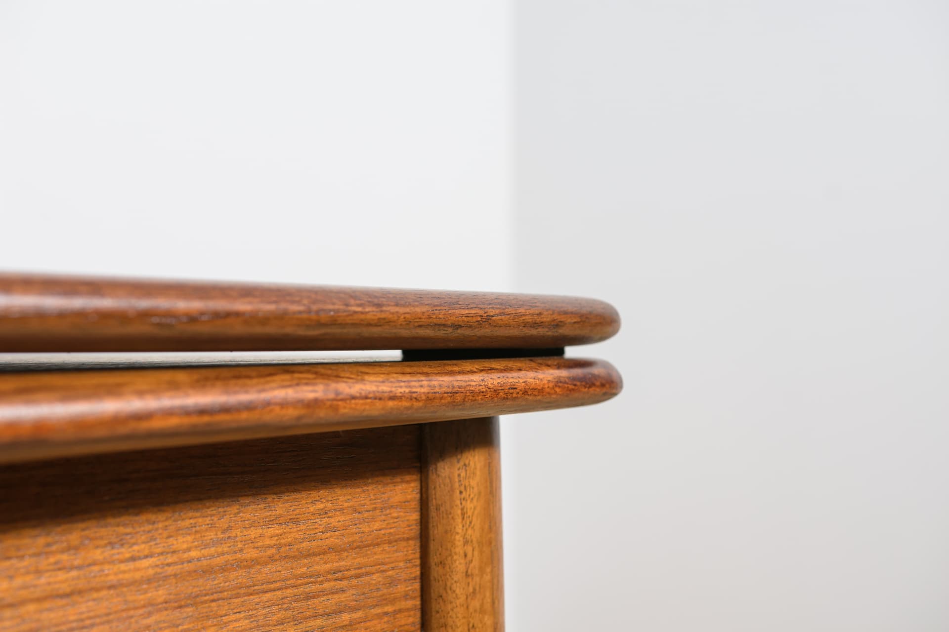 Stół rozkładany, teak brązowy, Dania, lata 60. - 231902