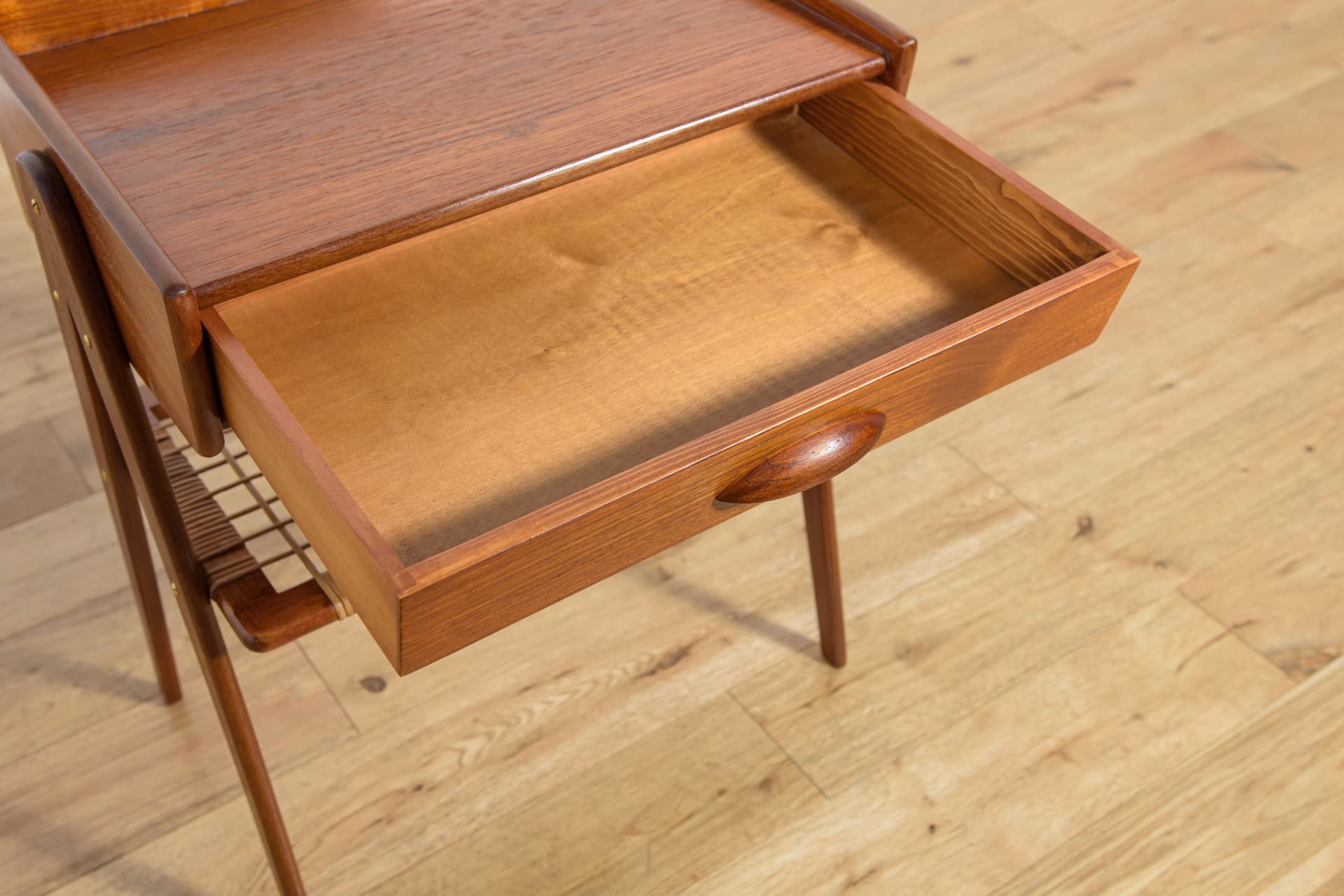 Para stolików nocnych, teak brązowy, rattan beżowy, proj. S. Rasmussen, Dania, lata 60. - 232009