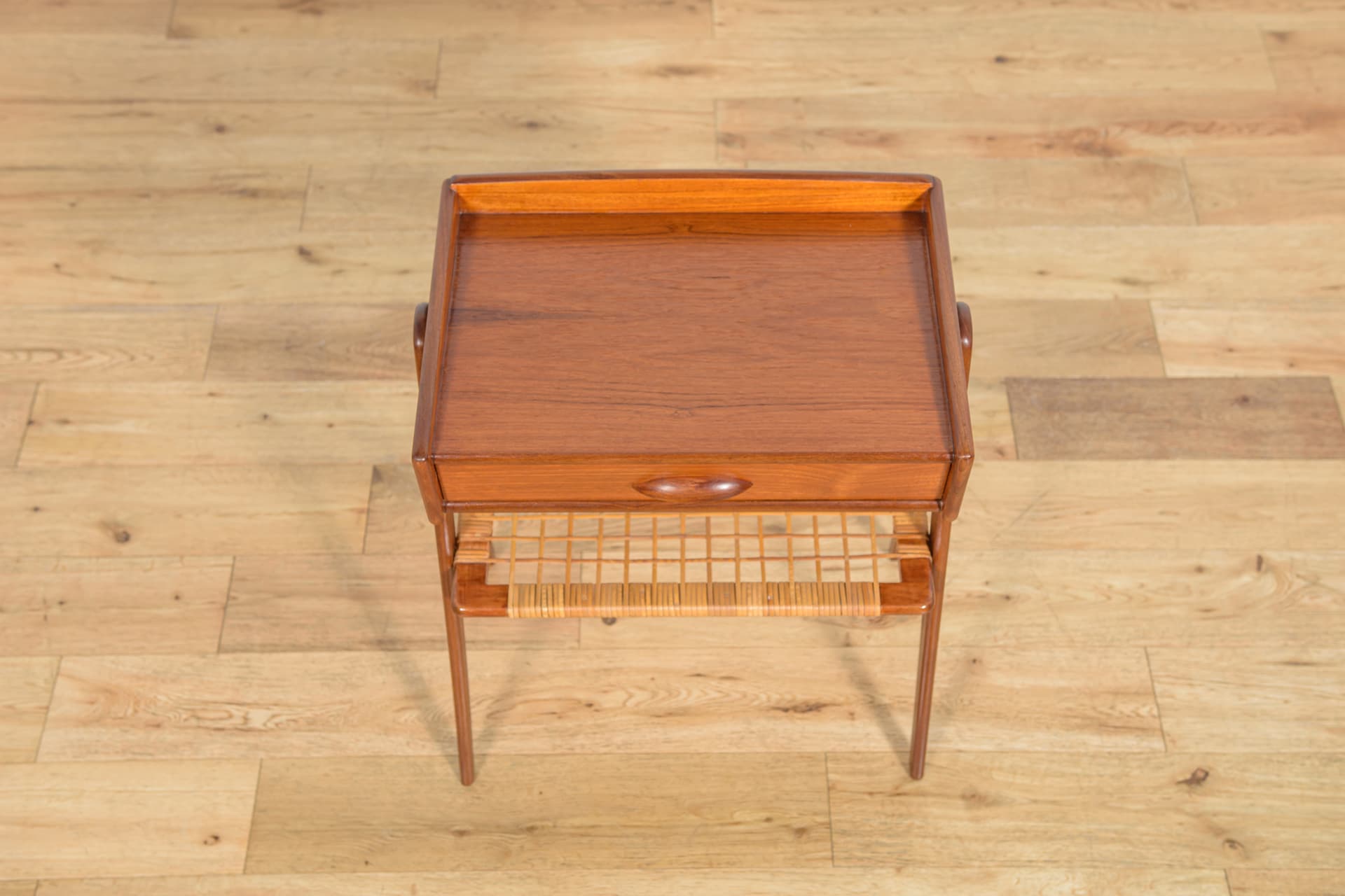 Para stolików nocnych, teak brązowy, rattan beżowy, proj. S. Rasmussen, Dania, lata 60. - 232005