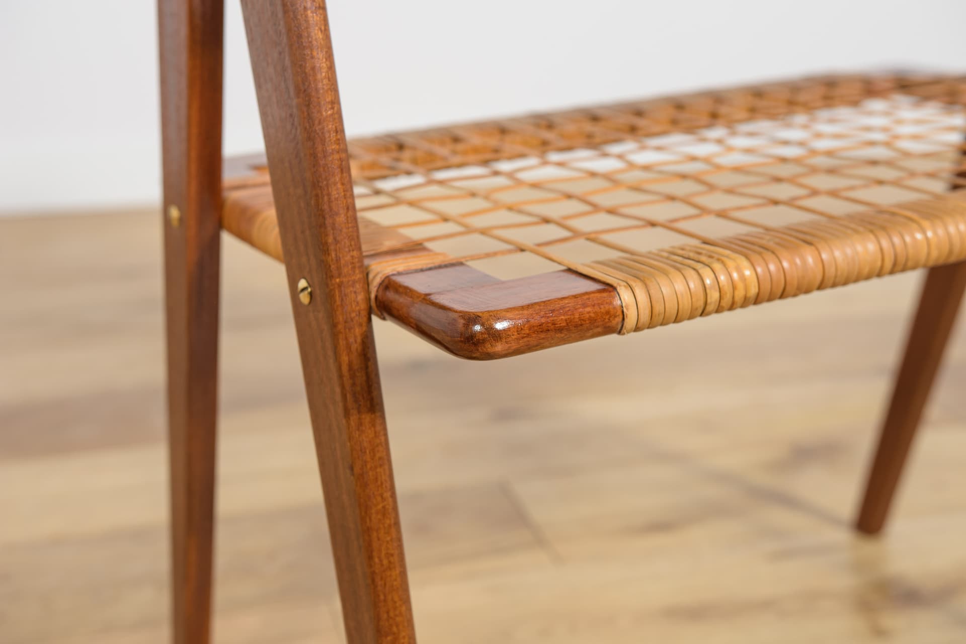 Para stolików nocnych, teak brązowy, rattan beżowy, proj. S. Rasmussen, Dania, lata 60. - 232012