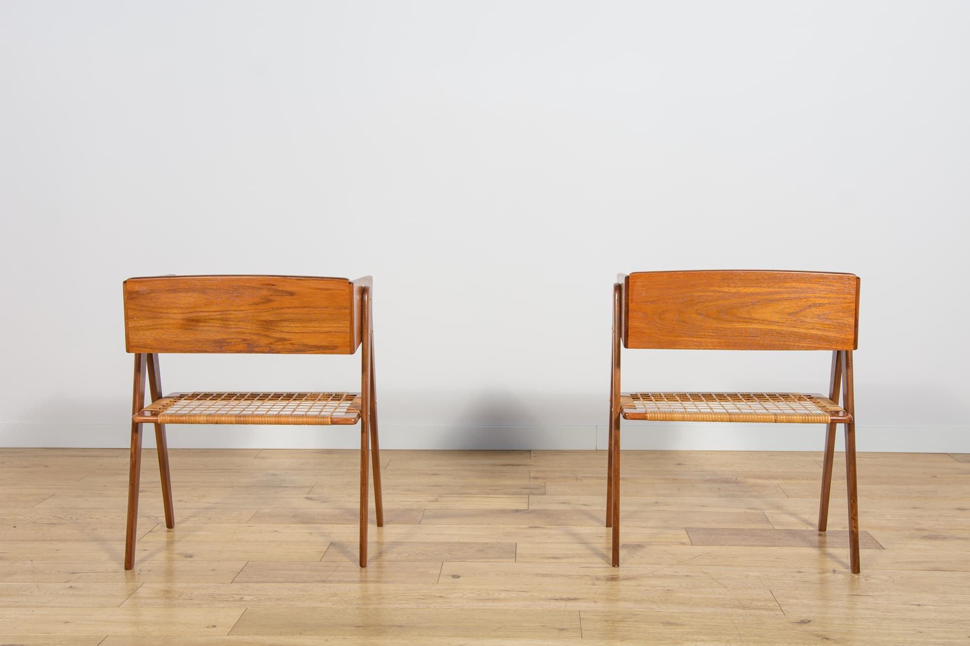 Para stolików nocnych, teak brązowy, rattan beżowy, proj. S. Rasmussen, Dania, lata 60. - 232003