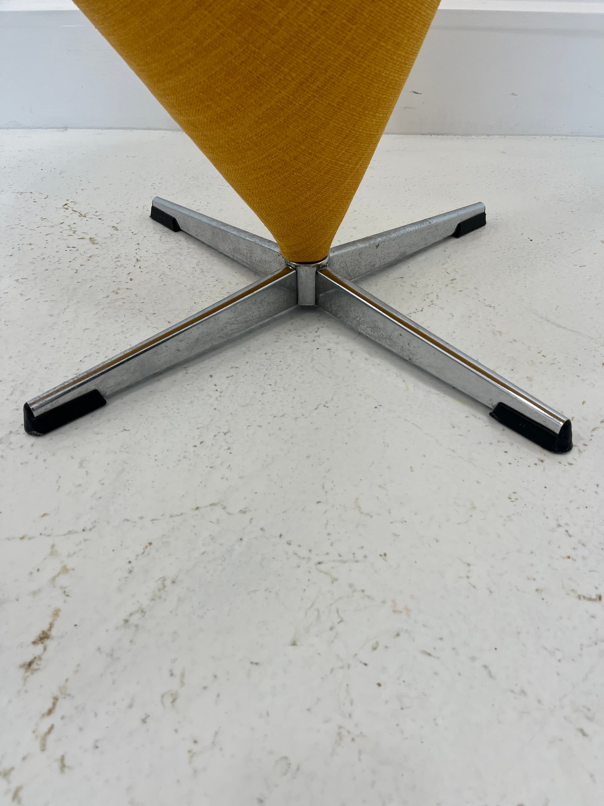 Fotel Cone, żółty, proj. V. Panton, lata 50. - 232034