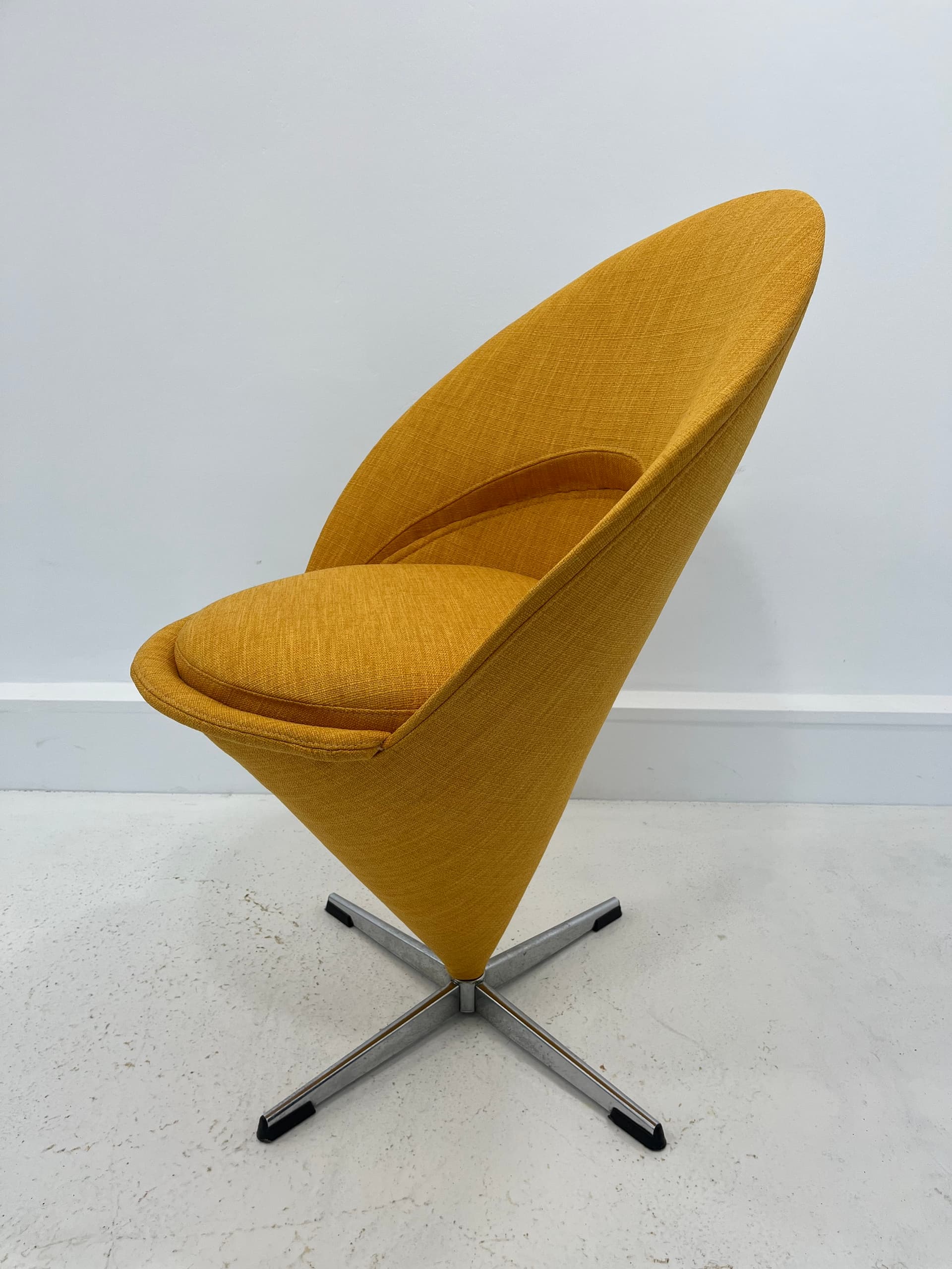 Fotel Cone, żółty, proj. V. Panton, lata 50. - 232033