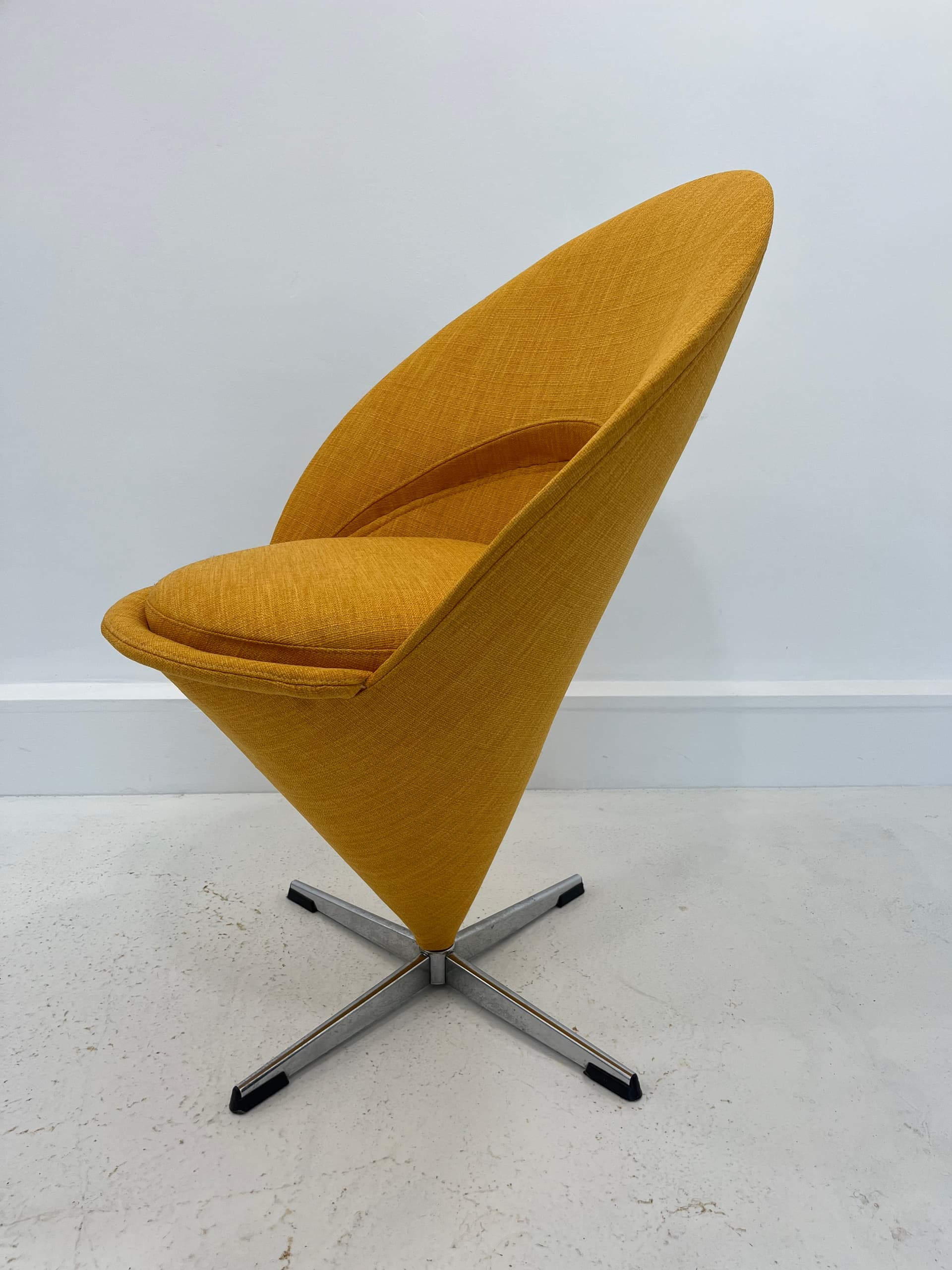 Fotel Cone, żółty, proj. V. Panton, lata 50. - 232035